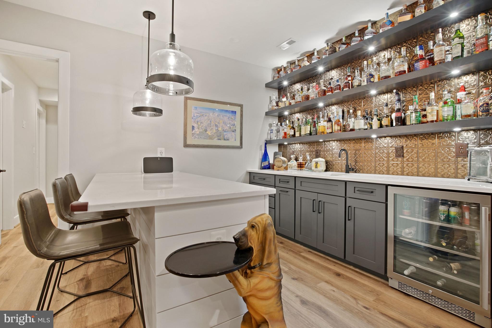 WAVERLY HILLS - Residential