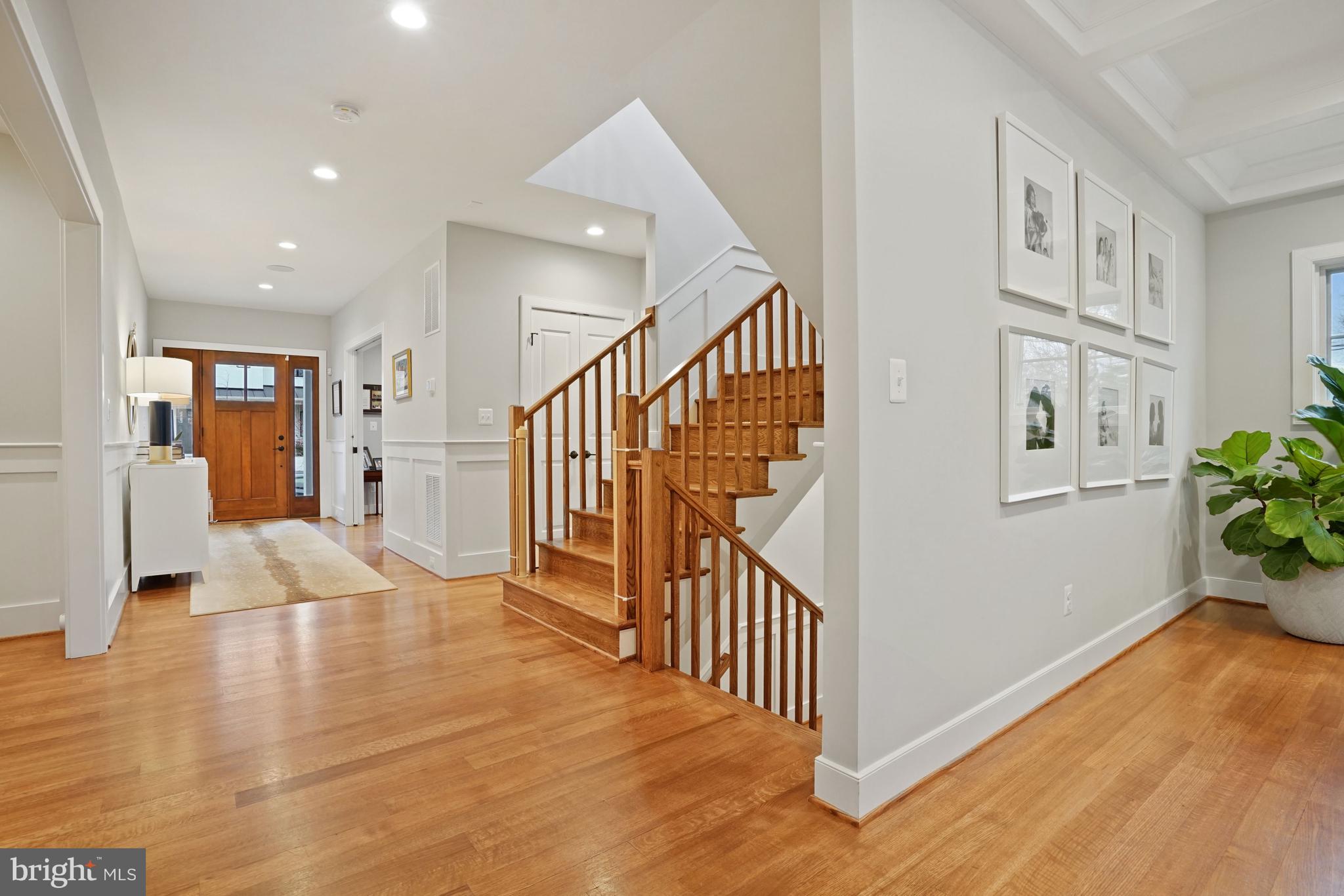 WAVERLY HILLS - Residential