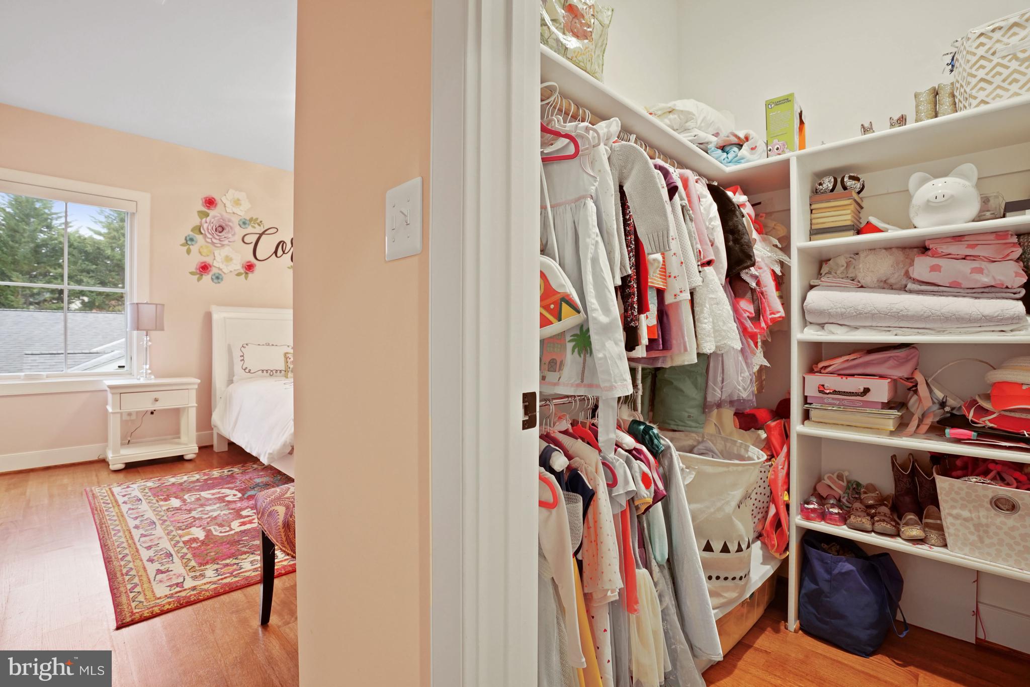 WAVERLY HILLS - Residential