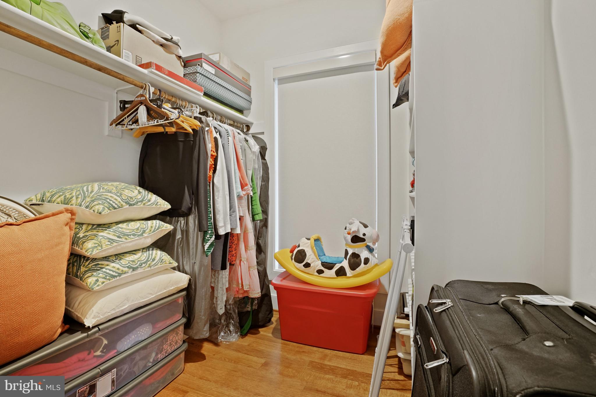 WAVERLY HILLS - Residential