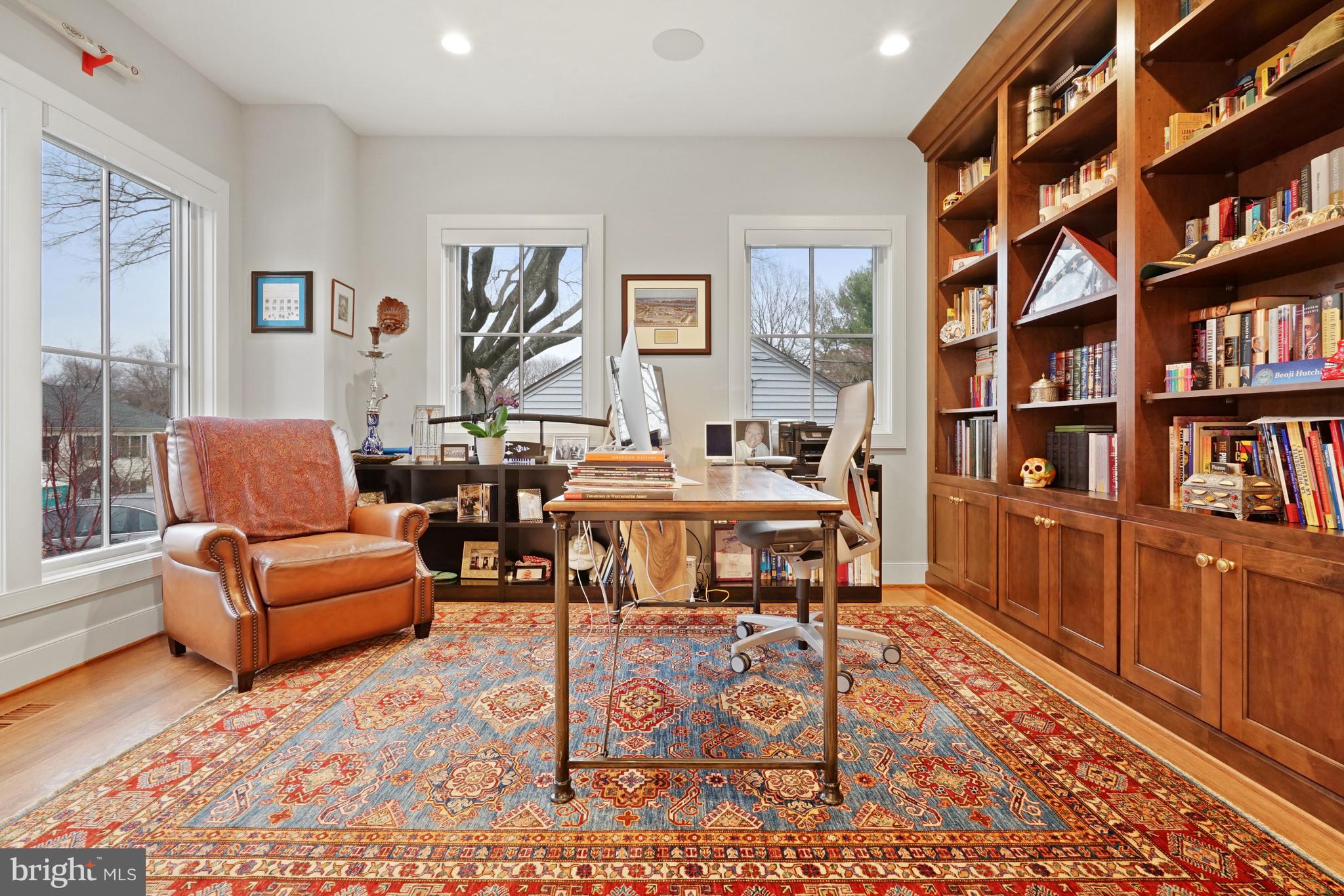 WAVERLY HILLS - Residential