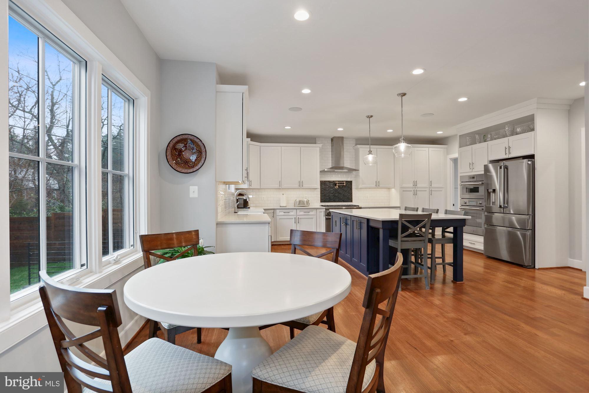 WAVERLY HILLS - Residential