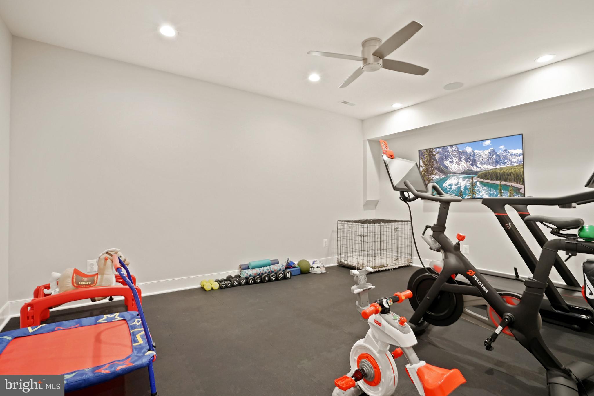 WAVERLY HILLS - Residential