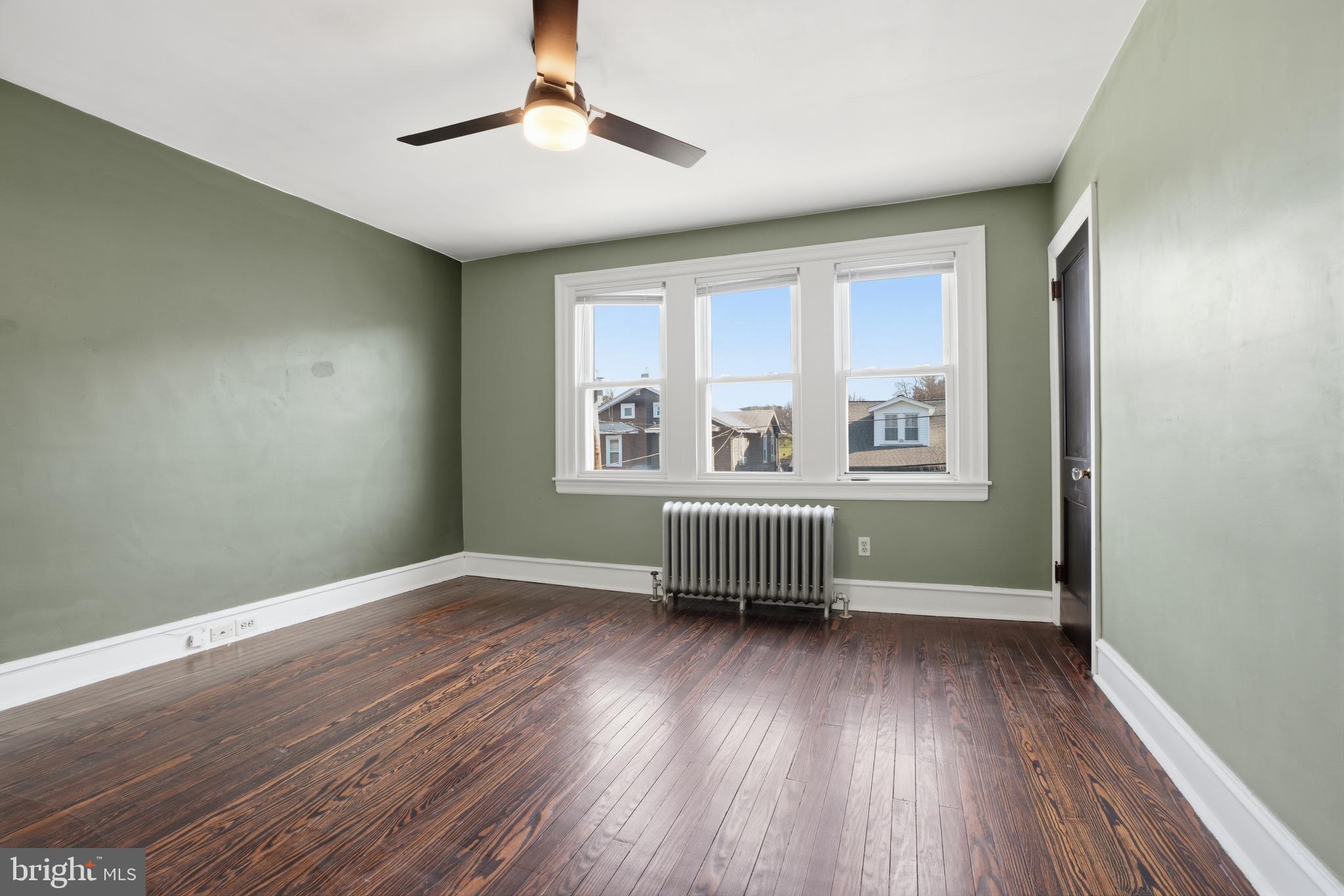 CHELTENHAM VIL - Residential