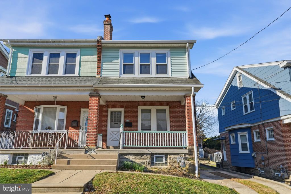 Photo of 420 Jefferson Avenue, CHELTENHAM, PA 19012 (MLS # PAMC2170622)
