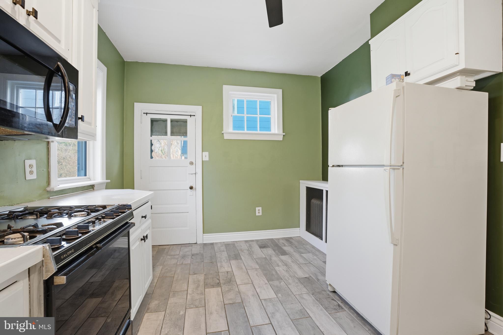 CHELTENHAM VIL - Residential