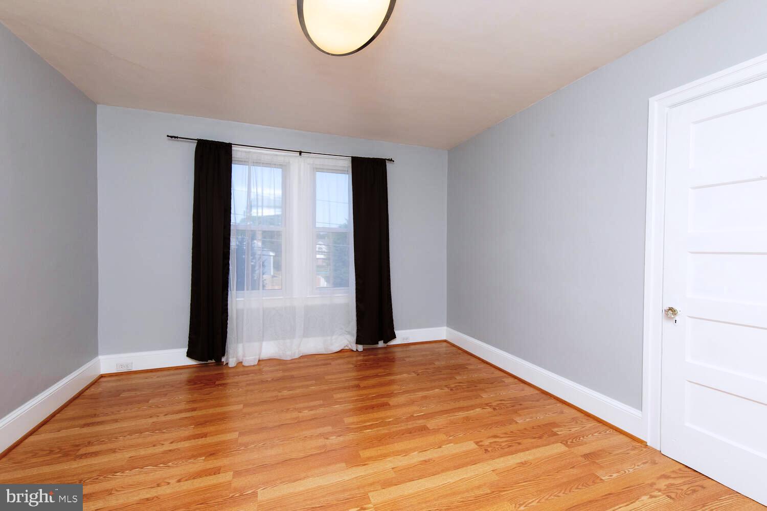 JENKINTOWN - Residential