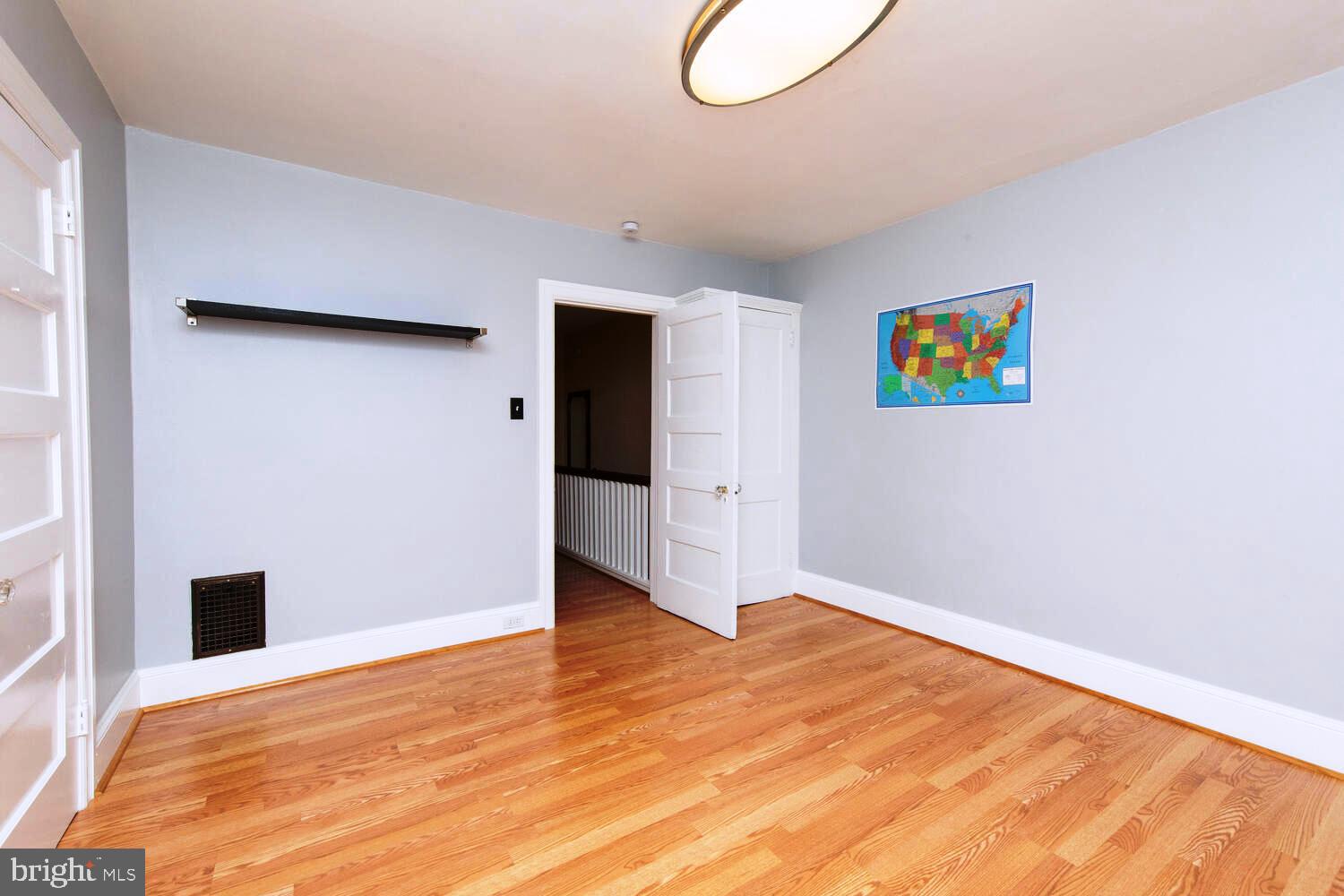 JENKINTOWN - Residential