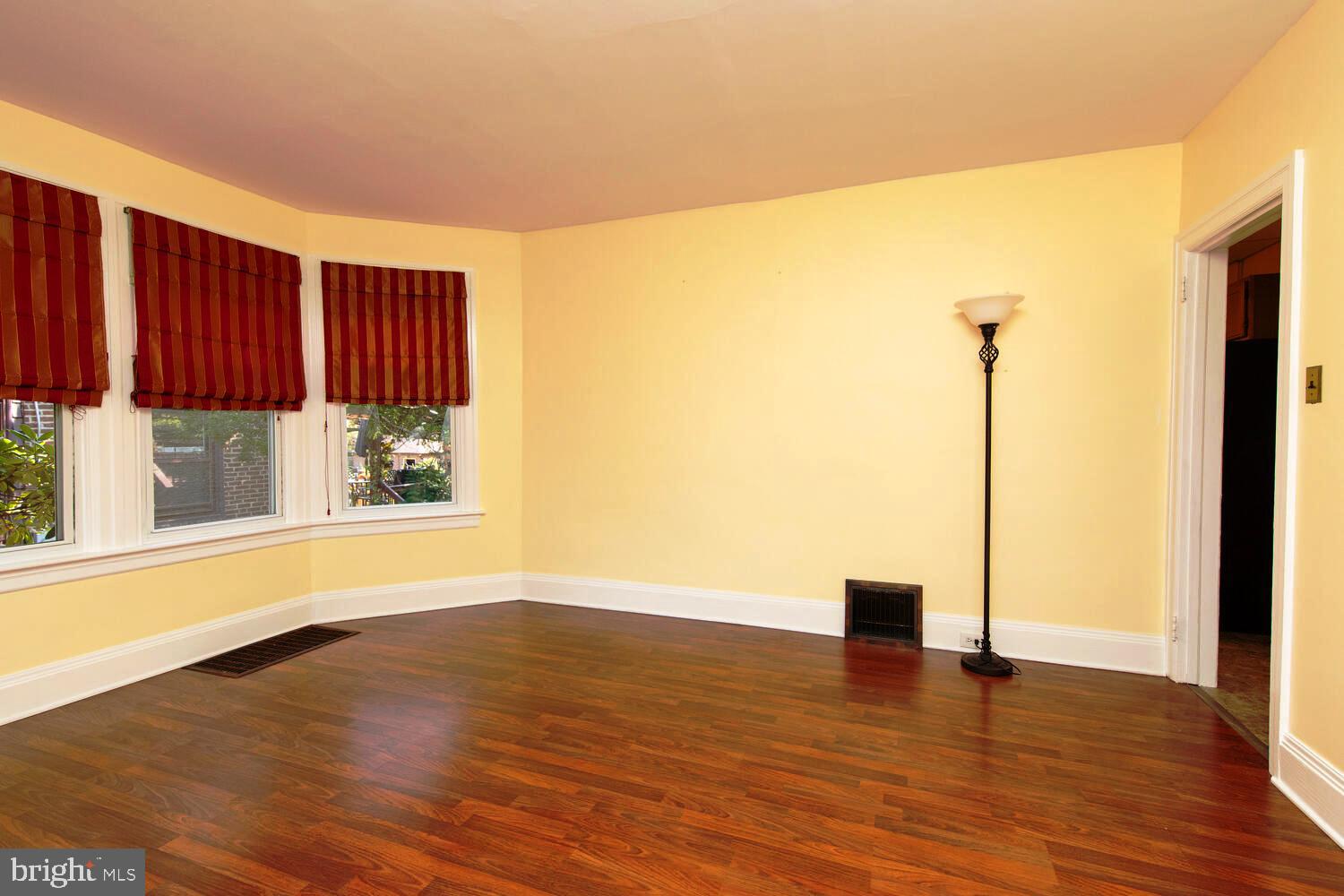 JENKINTOWN - Residential