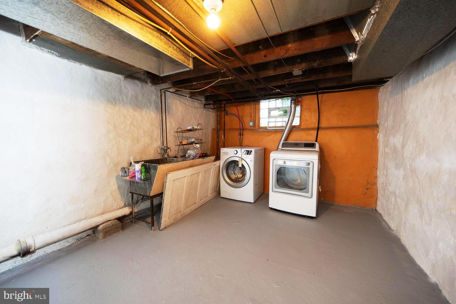 JENKINTOWN - Residential