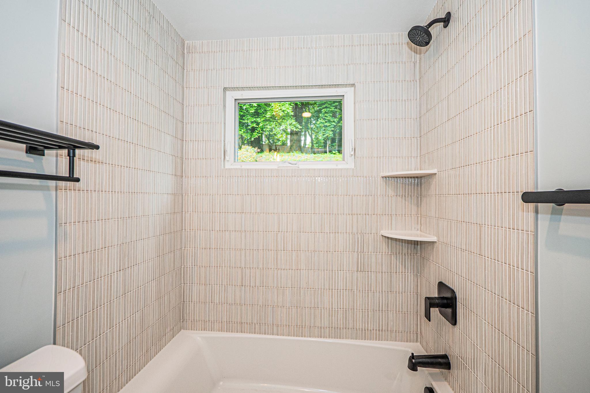 ROCK CREEK PALISADES - Residential