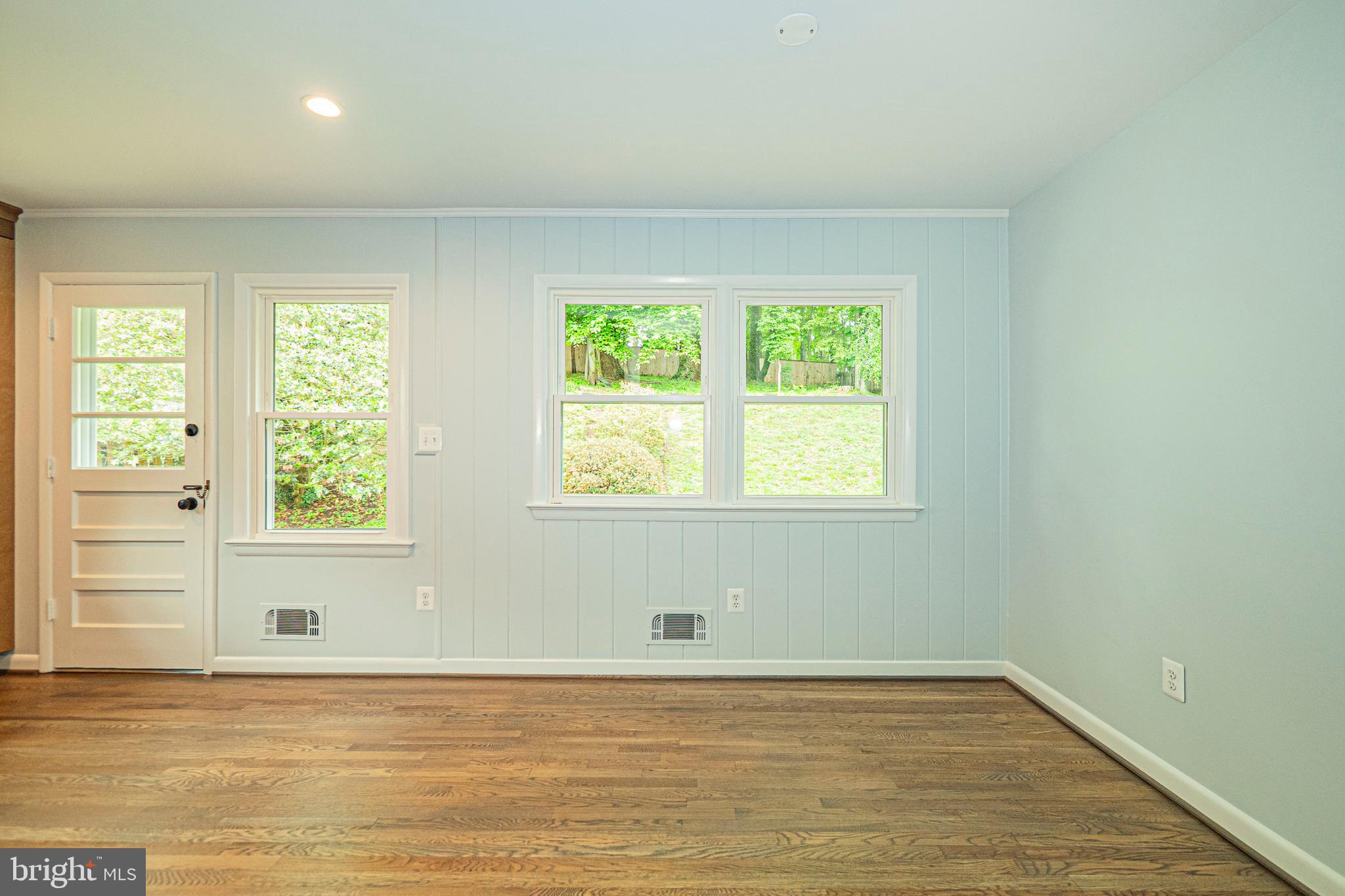 ROCK CREEK PALISADES - Residential