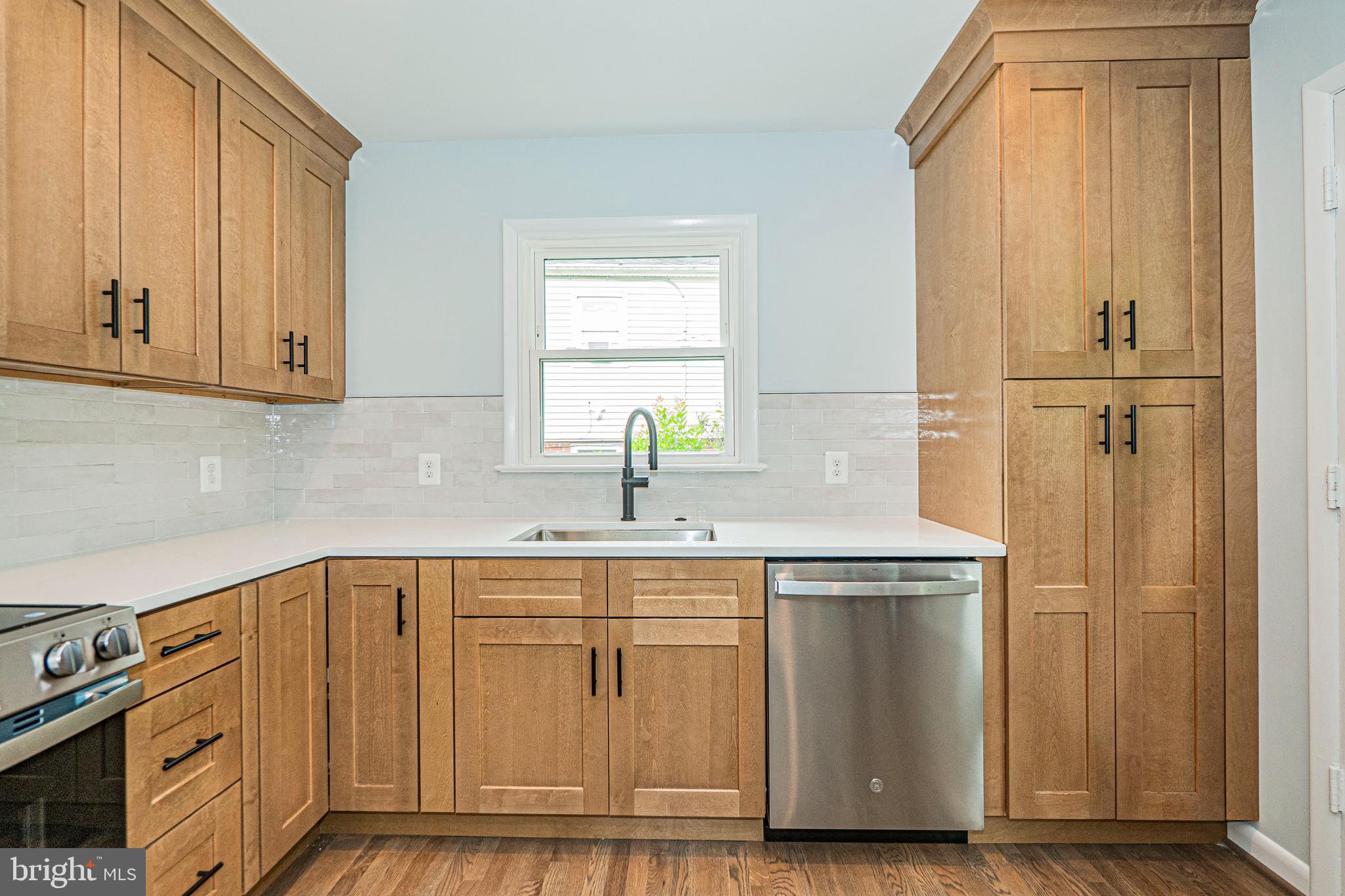 ROCK CREEK PALISADES - Residential