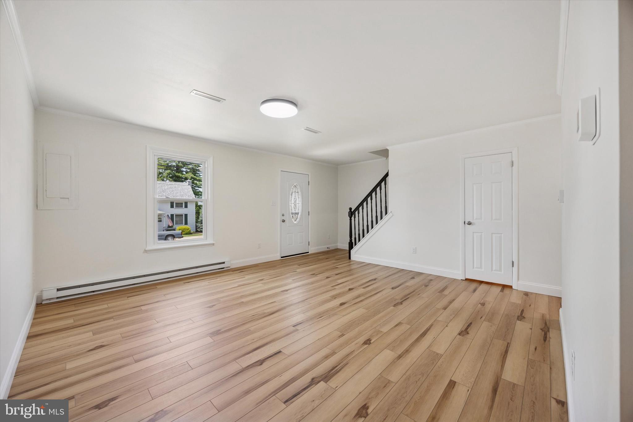 524 DOTTS STREET