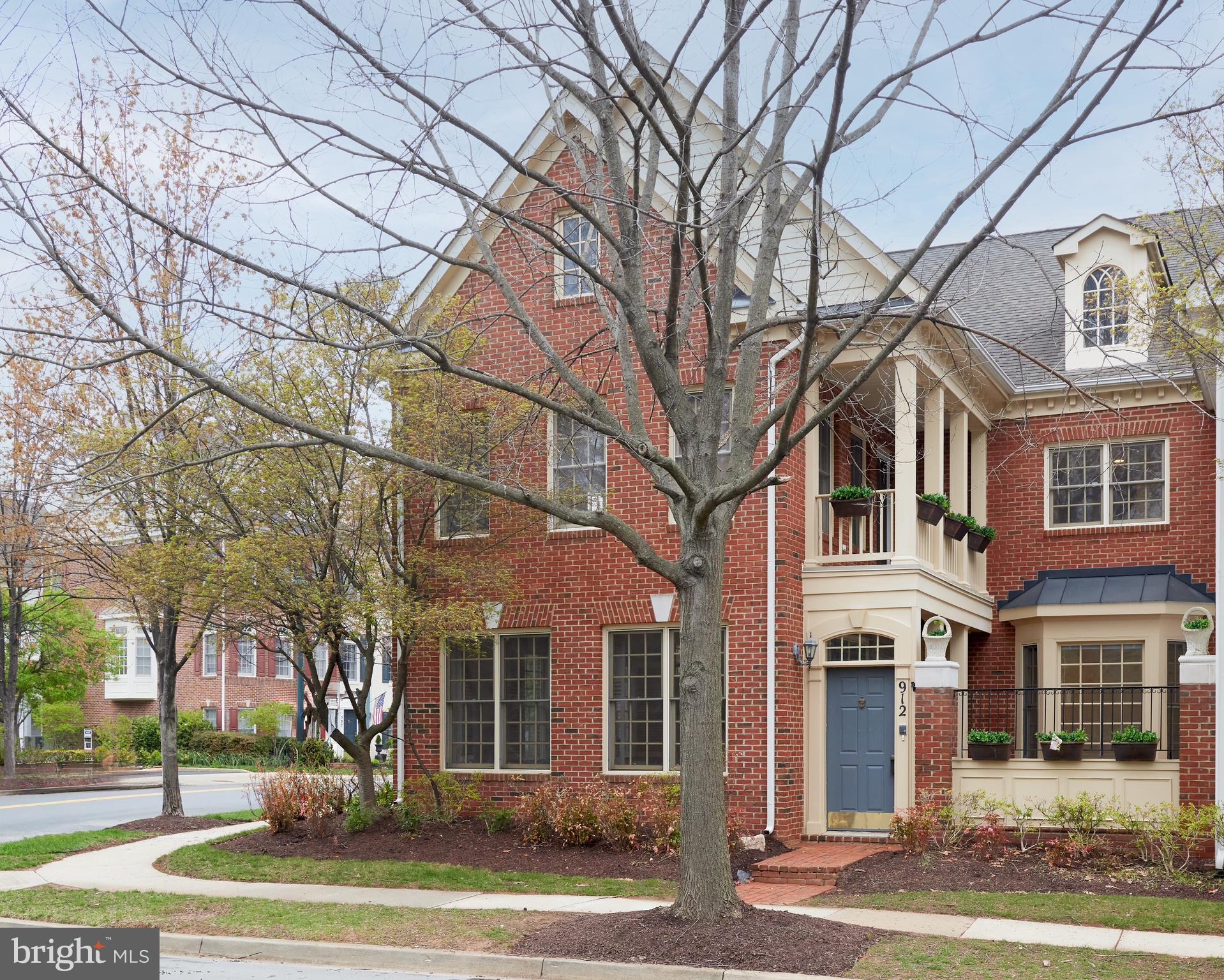 FALLSGROVE - Residential