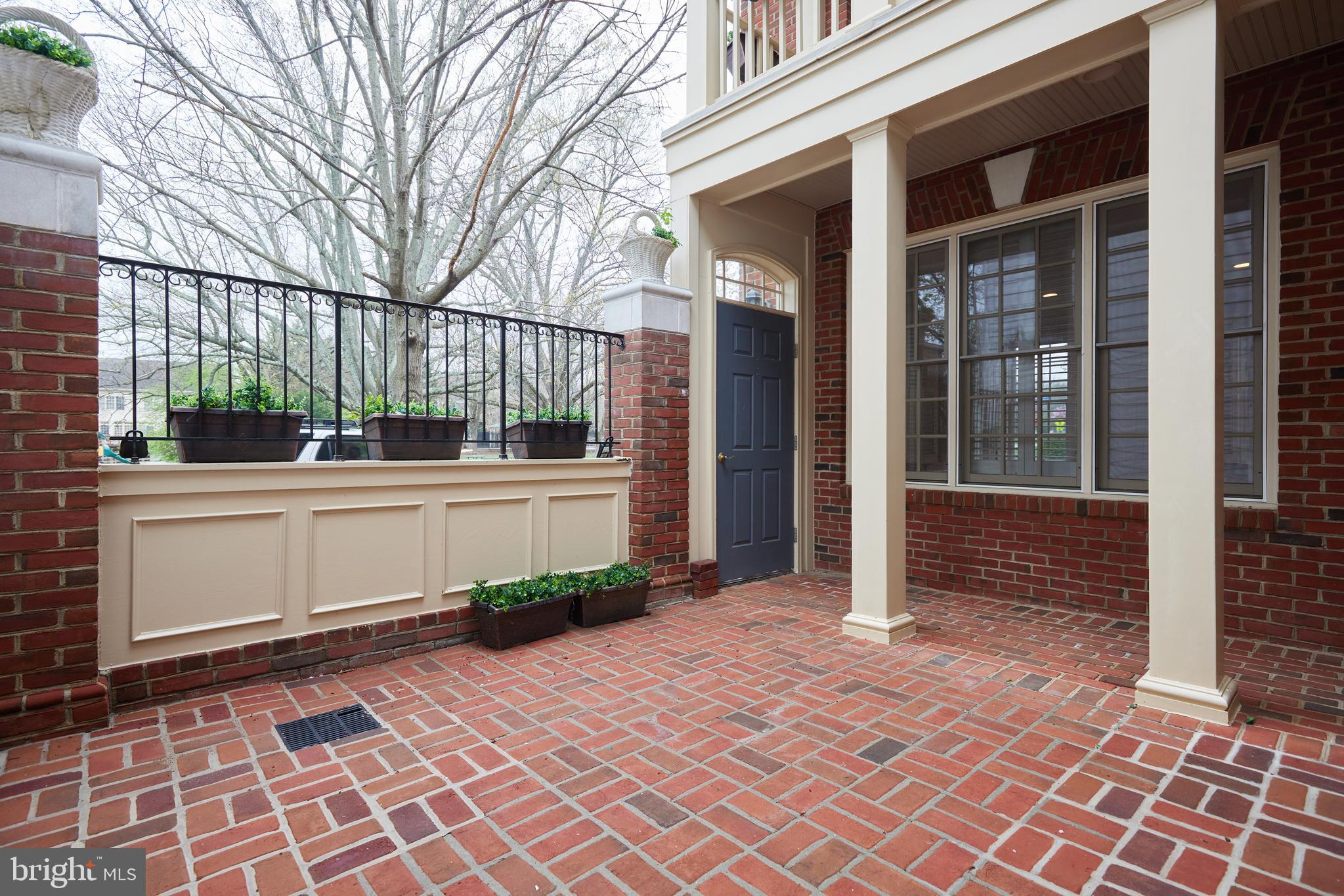 FALLSGROVE - Residential