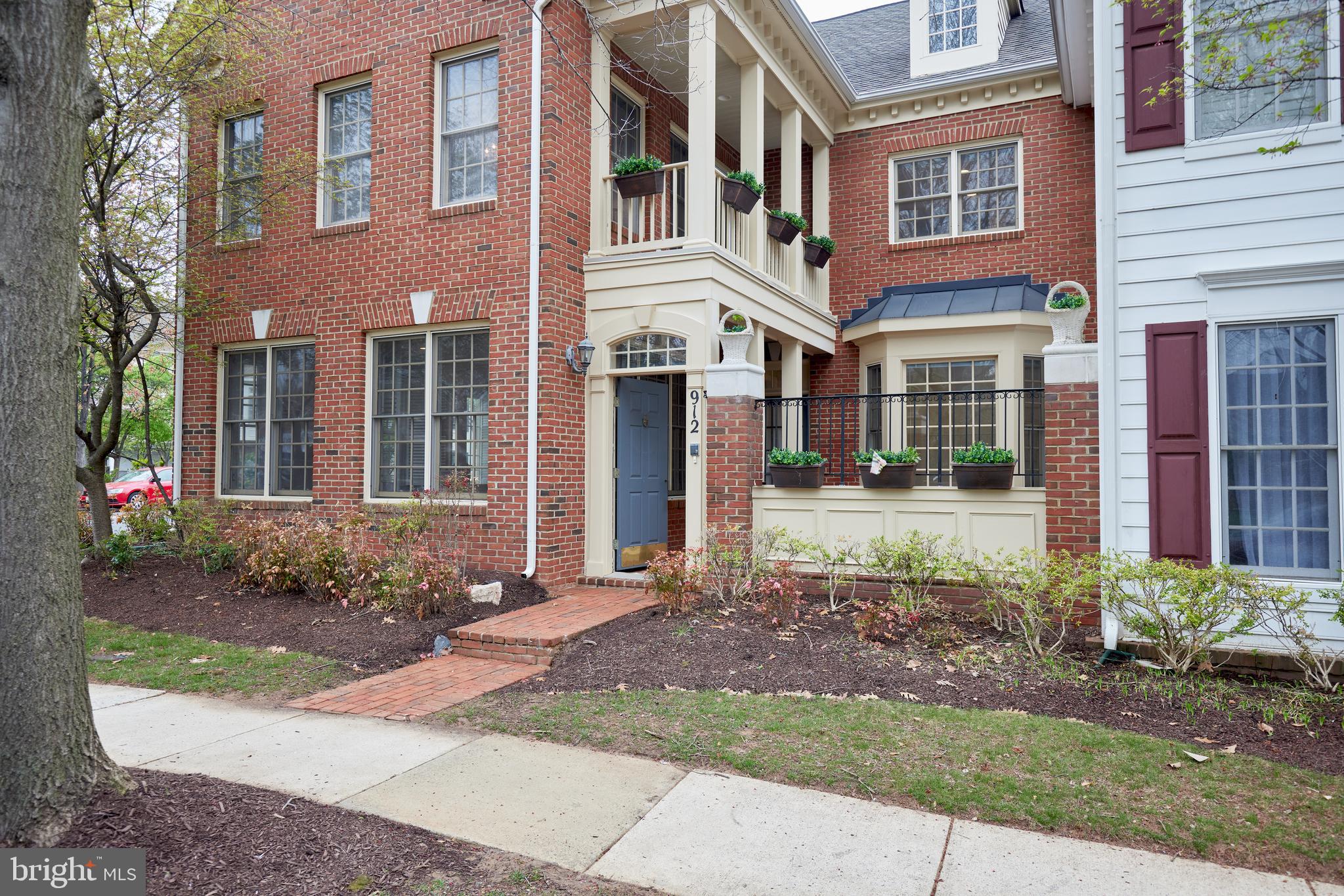 FALLSGROVE - Residential