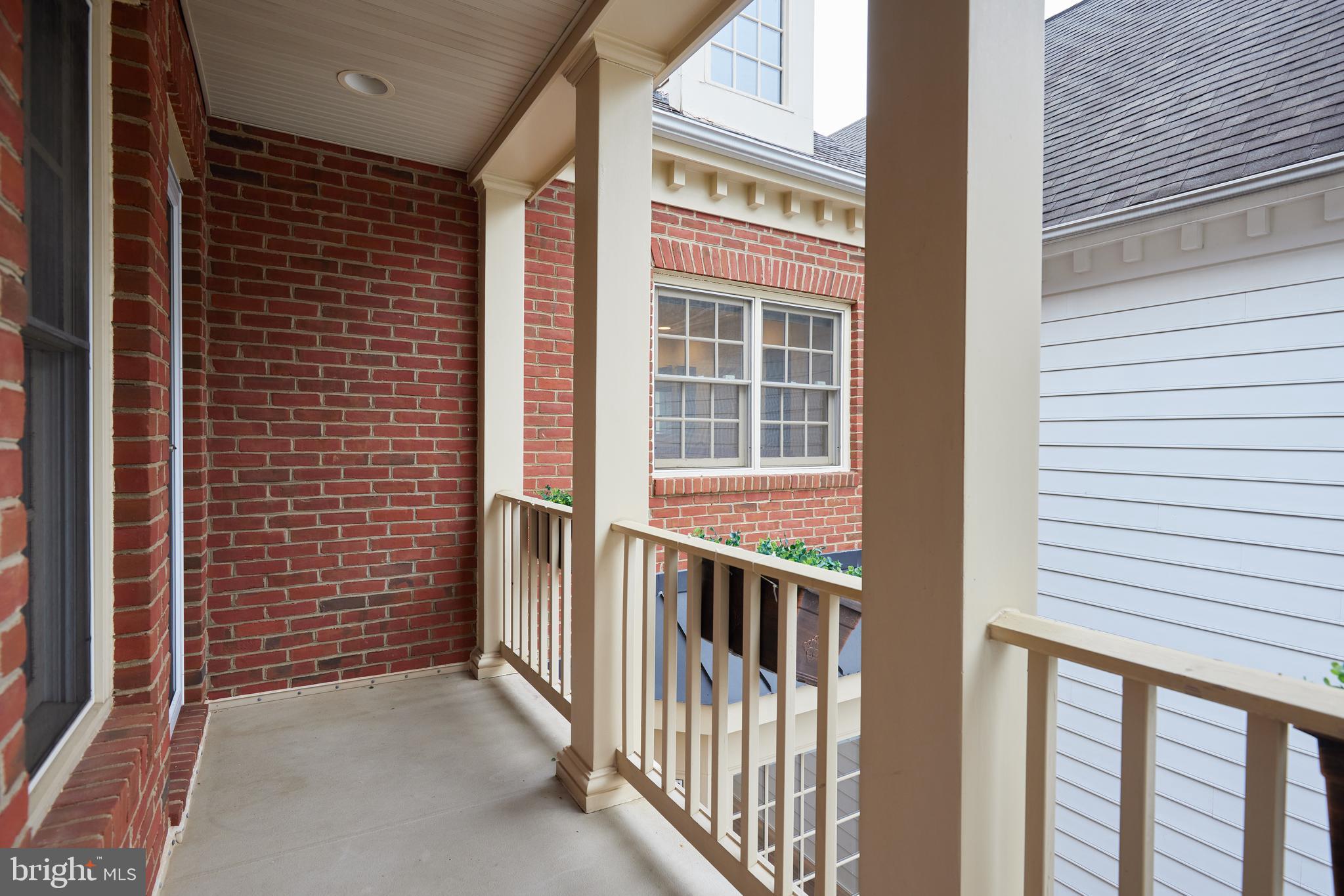 FALLSGROVE - Residential