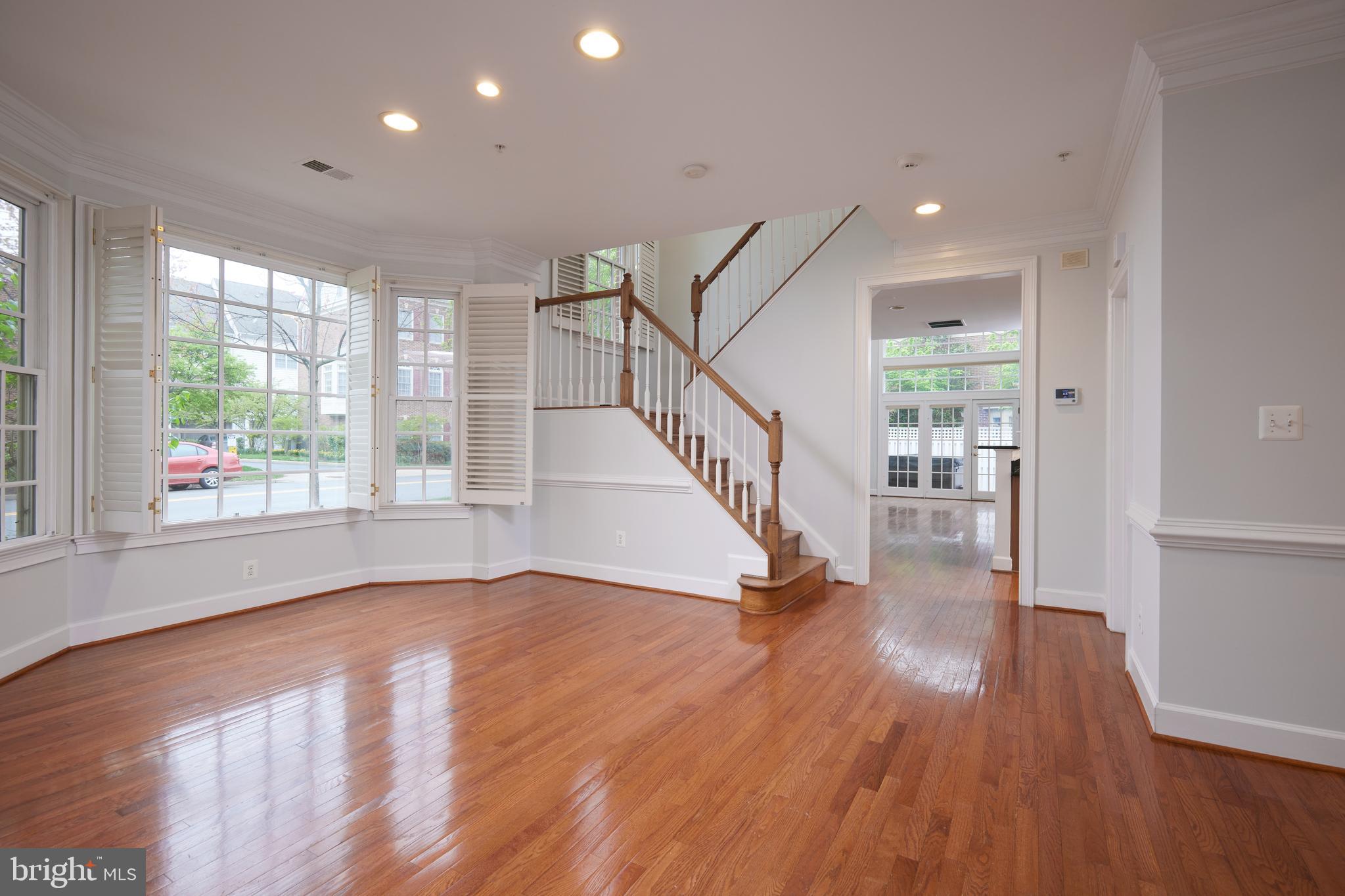 FALLSGROVE - Residential