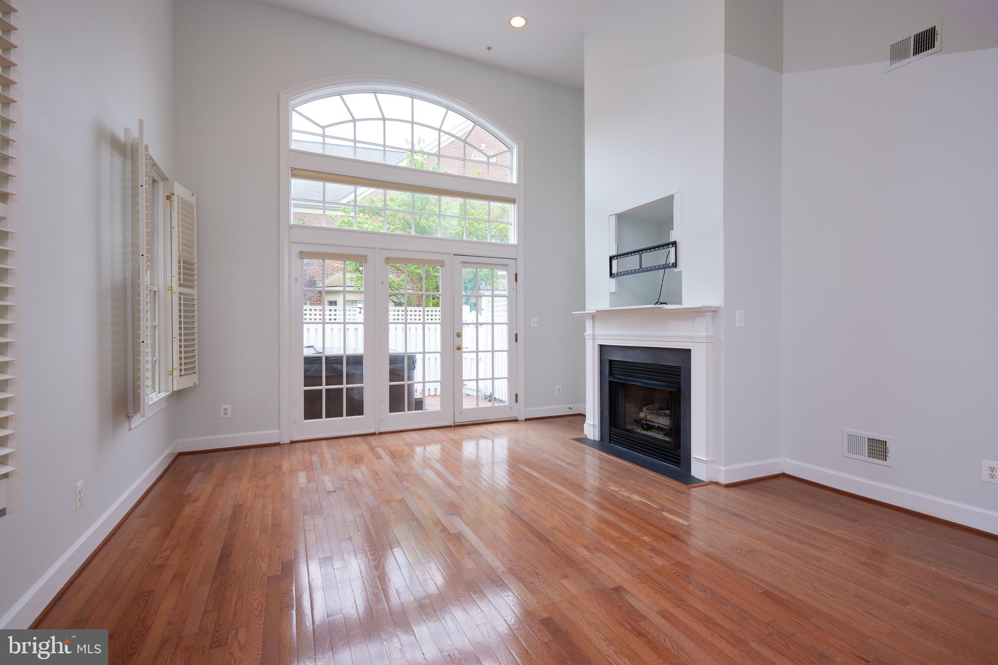 FALLSGROVE - Residential