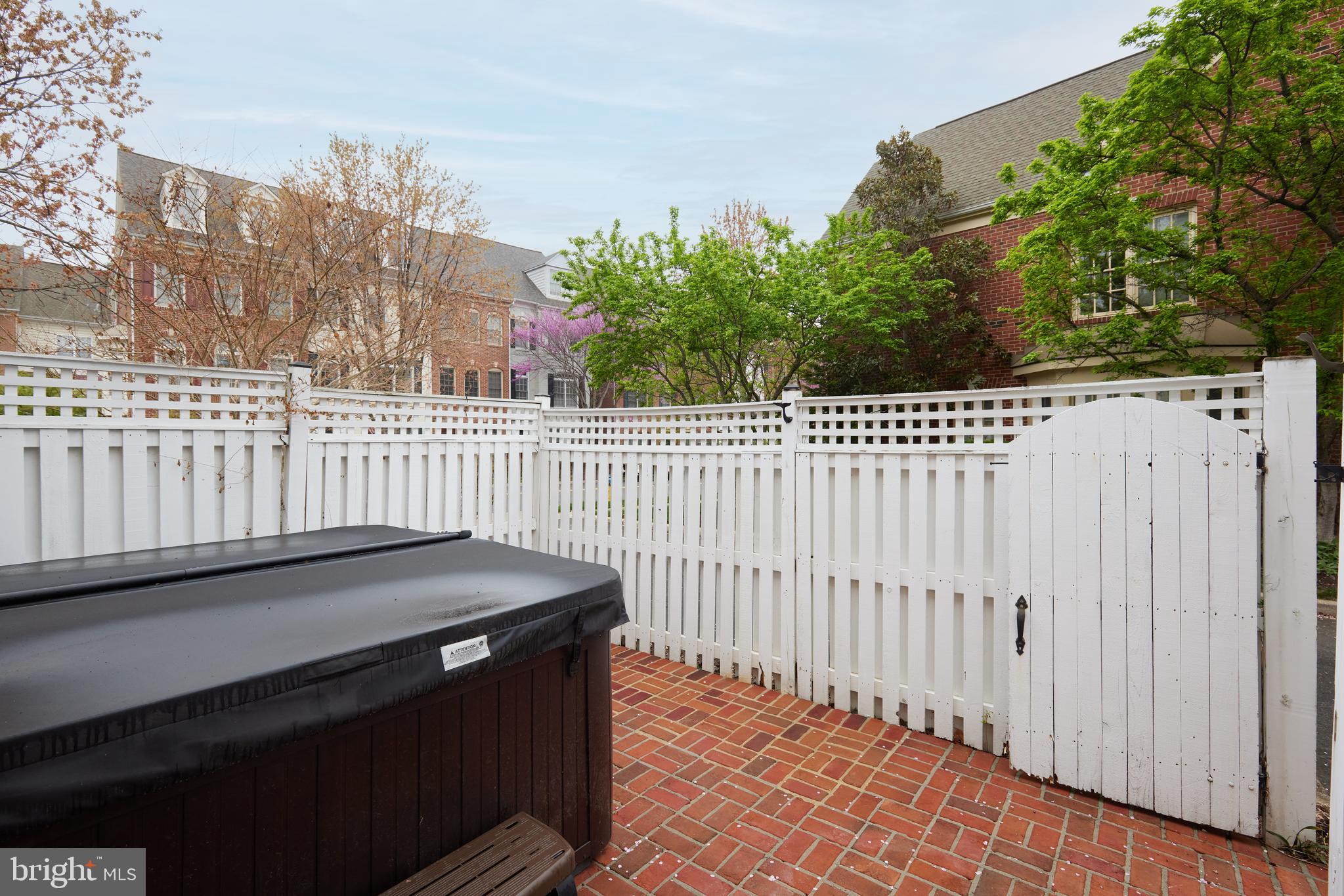 FALLSGROVE - Residential