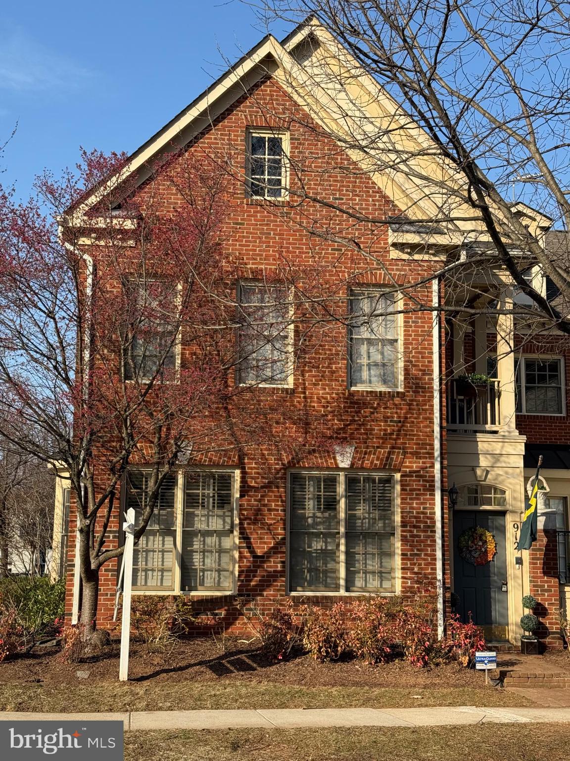 FALLSGROVE - Residential