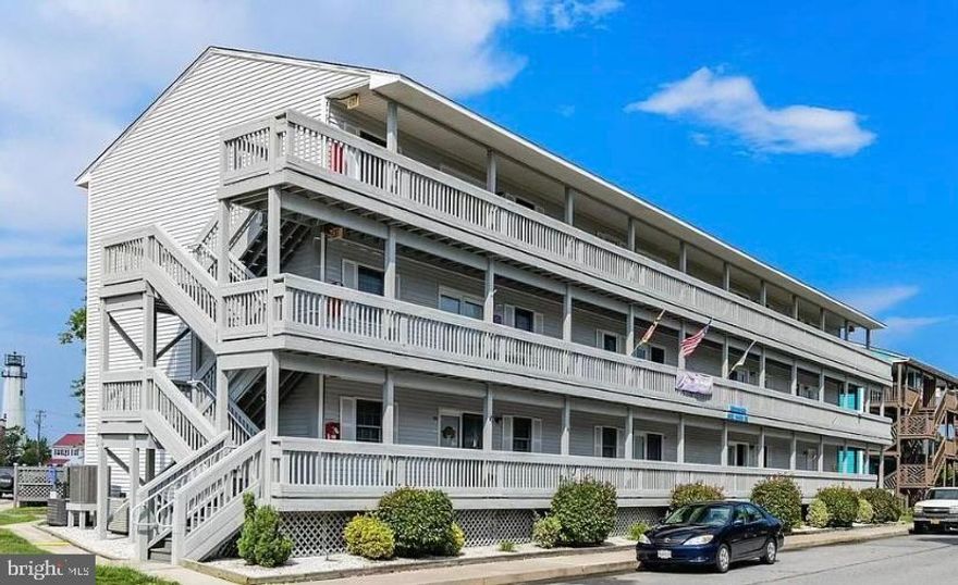 Welcome to this spacious end unit condo, offering a comfortable and inviting living space with impressive cathedral ceilings and sky lights that flood the interior with natural light. This large two-bedroom, two-bathroom condo is located within a well-maintained eleven-unit building, ensuring a peaceful and pleasant living environment.

One of the key highlights of this property is its fantastic location, situated within walking distance to the beach, shops, movies, and a covered bus depot. Embrace the coastal lifestyle with easy access to sandy shores and enjoyable seaside activities. You'll also find a variety of shops and entertainment options nearby, making it convenient to indulge in leisurely pursuits.

The building has been designed to cater to residents' needs, as each unit comes equipped with a large storage closet on the first floor. This space is perfect for safely storing bikes, boogie boards, beach chairs, and any other recreational items you may have, keeping your living areas clutter-free.

Parking will never be an issue, as there is ample parking available on the street and a rear parking lot. This ensures that you and your guests will always have a convenient place to park, providing ease and convenience in your day-to-day life.

Whether you're a beach lover, a shopaholic, or someone who enjoys the entertainment scene, this condo's location offers an abundance of opportunities to embrace the coastal lifestyle and explore all the amenities nearby. Enjoy the perks of a comfortable and low-maintenance living in this attractive end unit condo.

With its great features, convenient storage, and excellent location, this condo is a perfect opportunity for those seeking a beachside retreat or a relaxing year-round living space. Don't miss out on the chance to make this fantastic condo your new home. Schedule a viewing today and see for yourself the endless possibilities it offers.