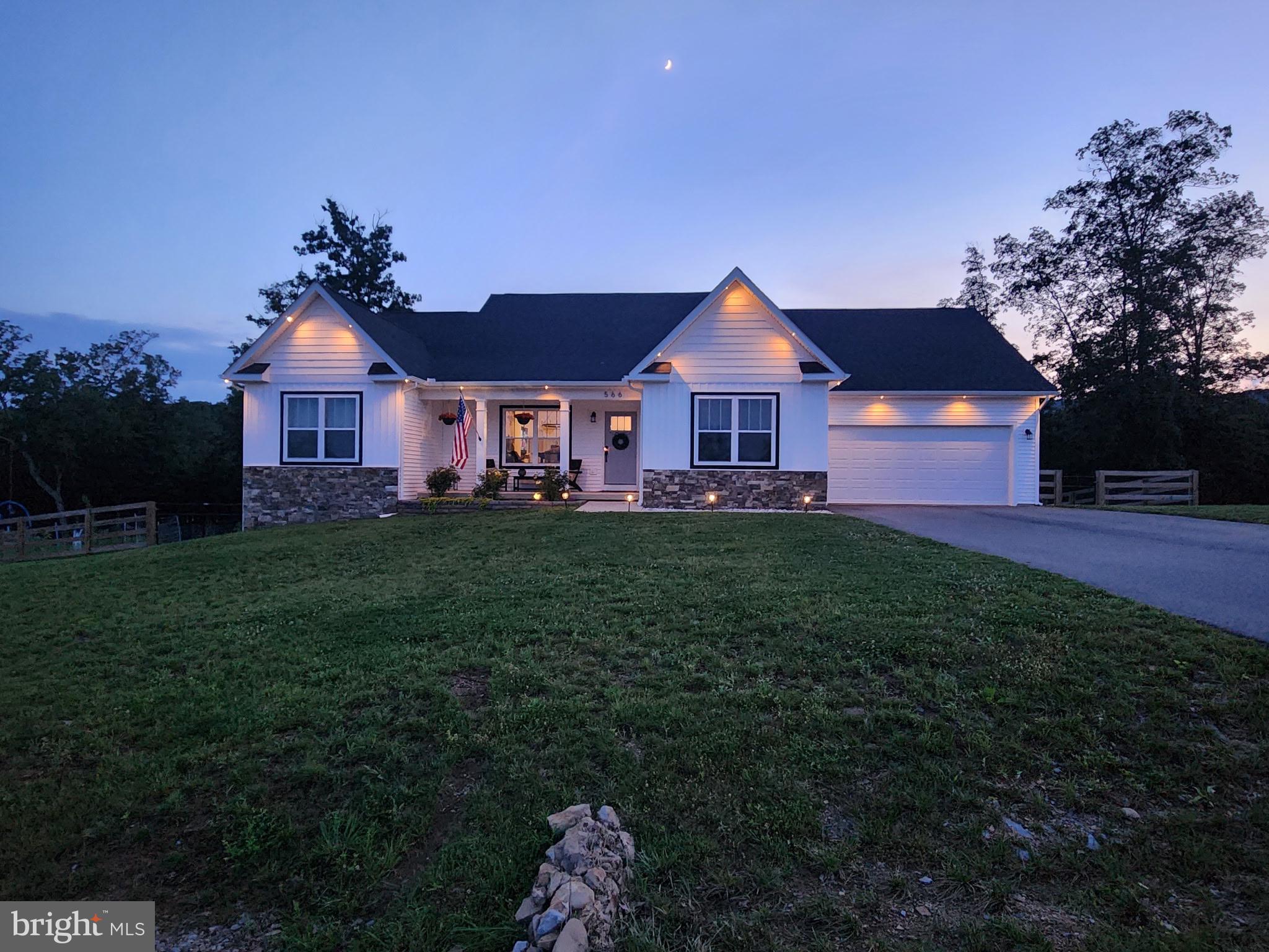 CHESTNUT HILL ESTATES - Residential