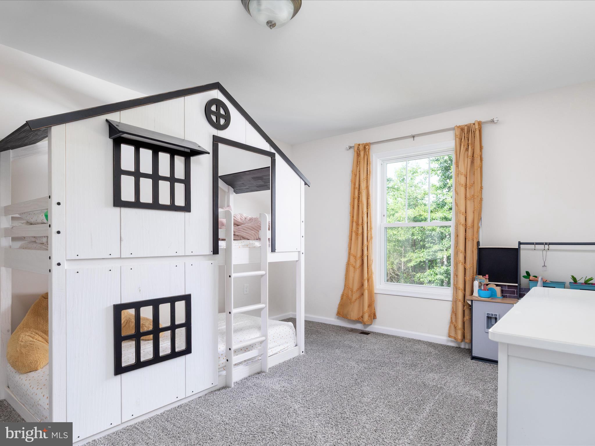 CHESTNUT HILL ESTATES - Residential