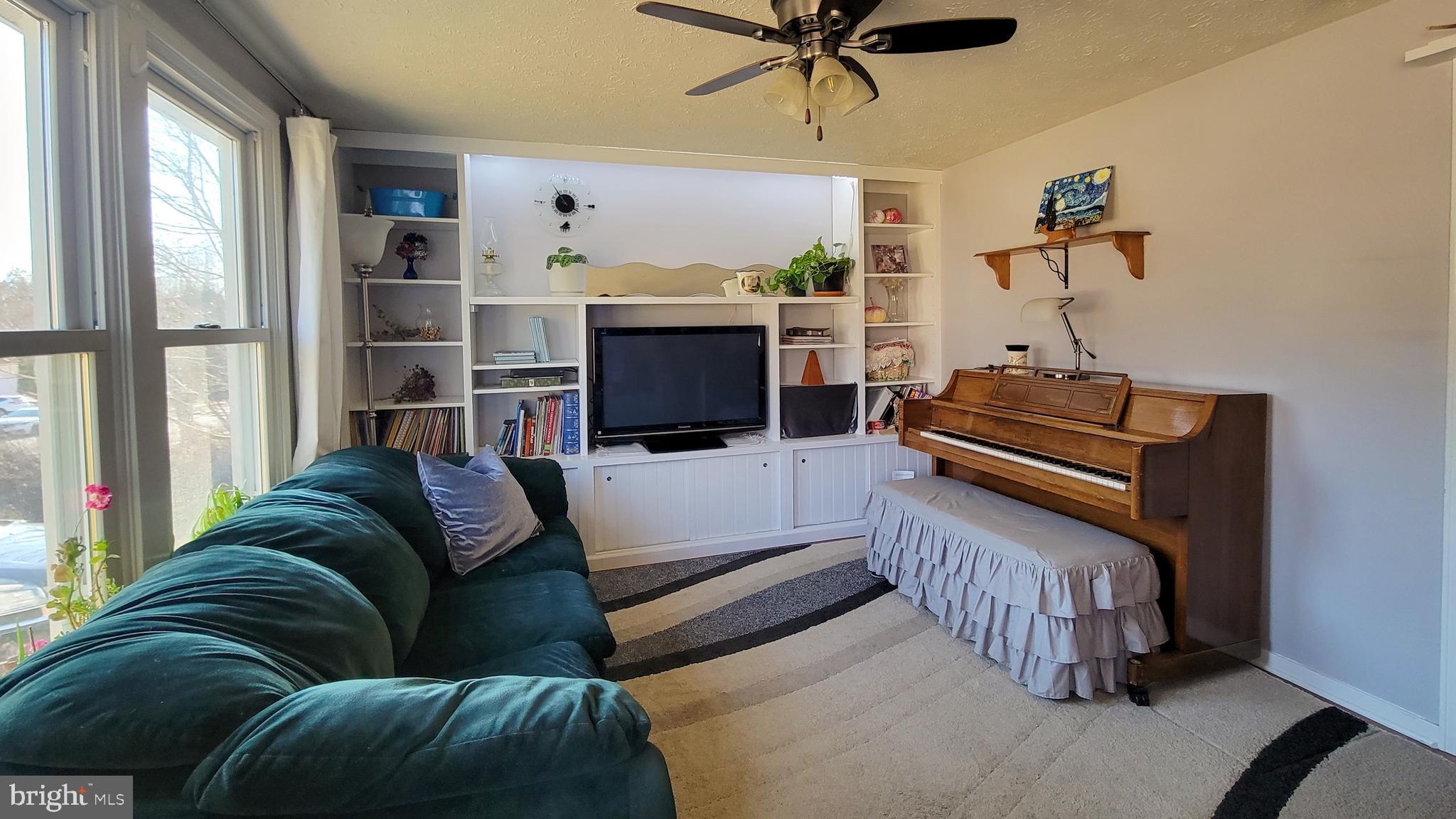 SCARBOROUGH - Residential