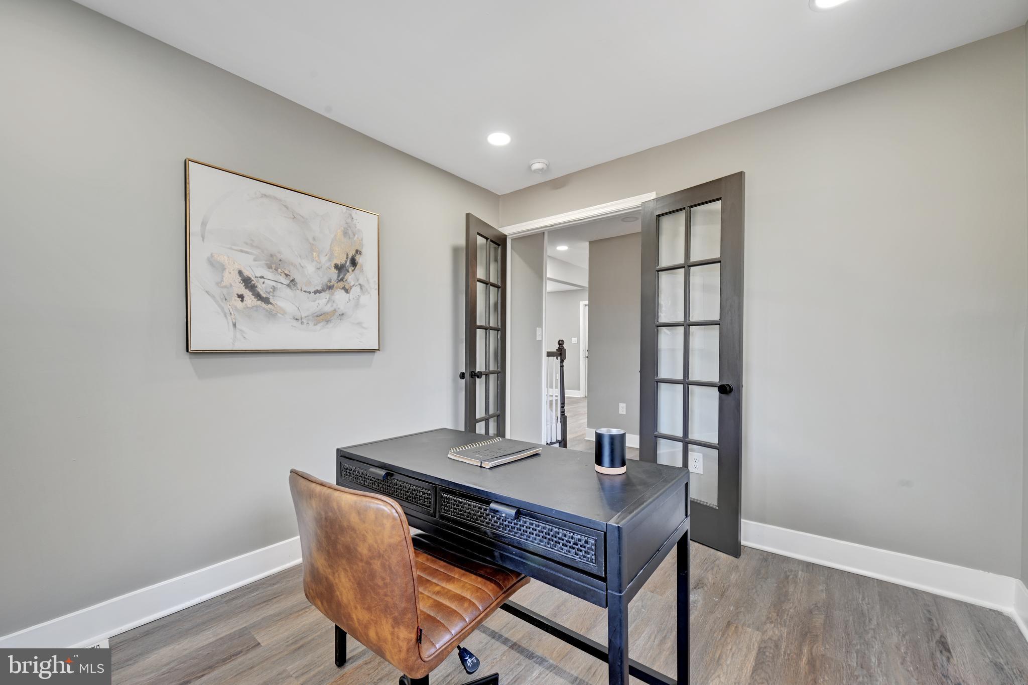 RIVERDALE PARK - Residential