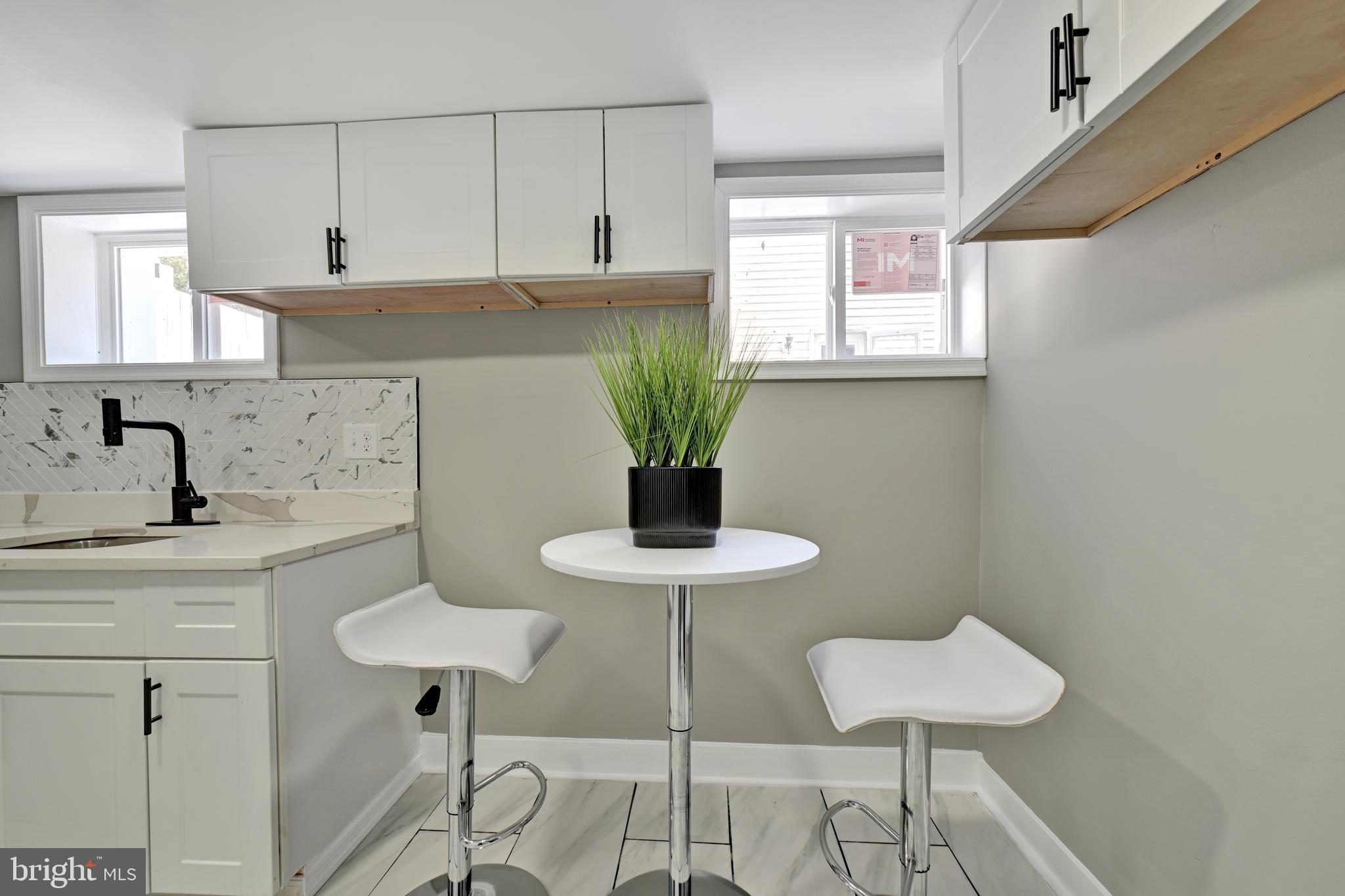 RIVERDALE PARK - Residential