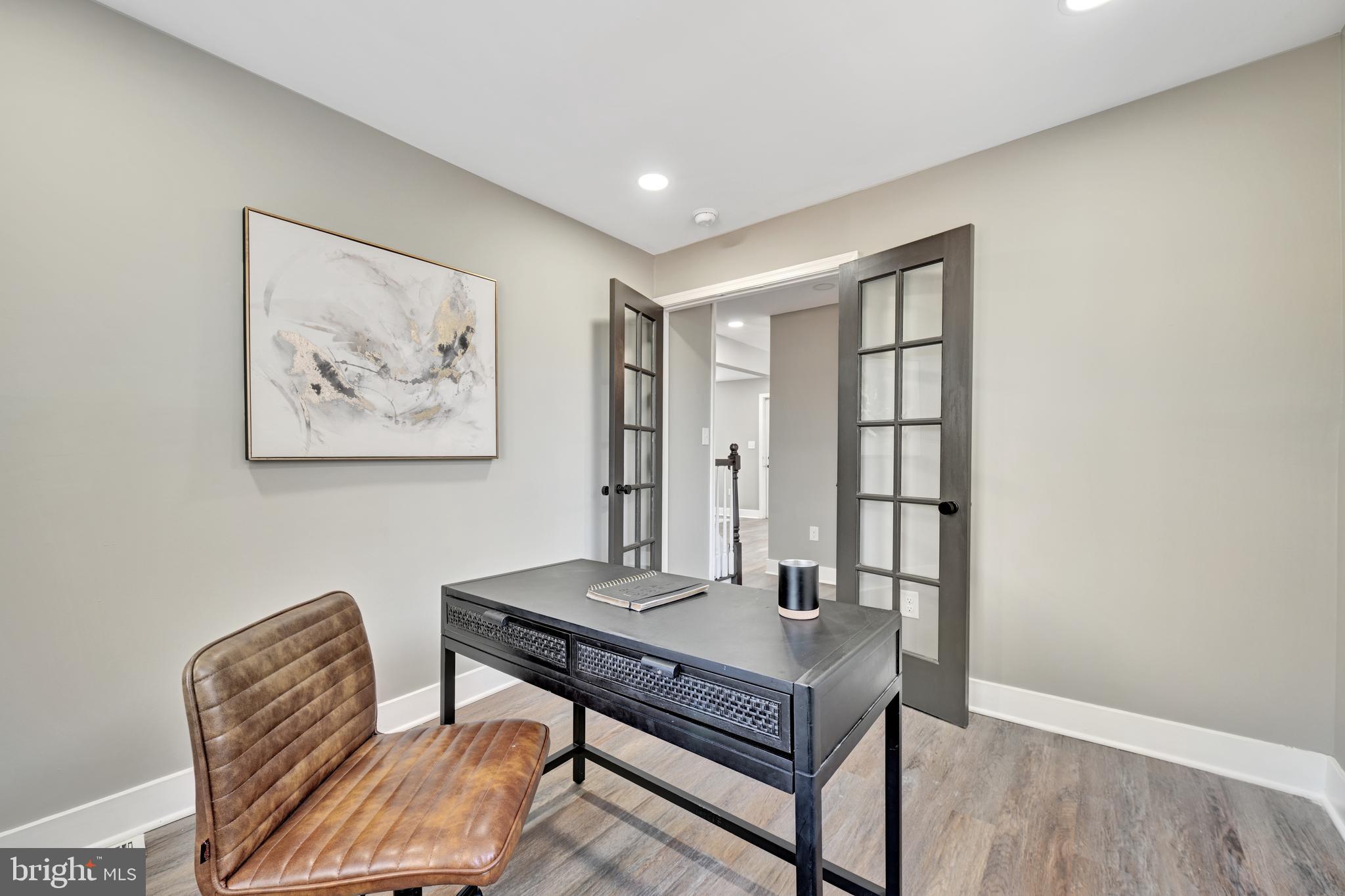 RIVERDALE PARK - Residential