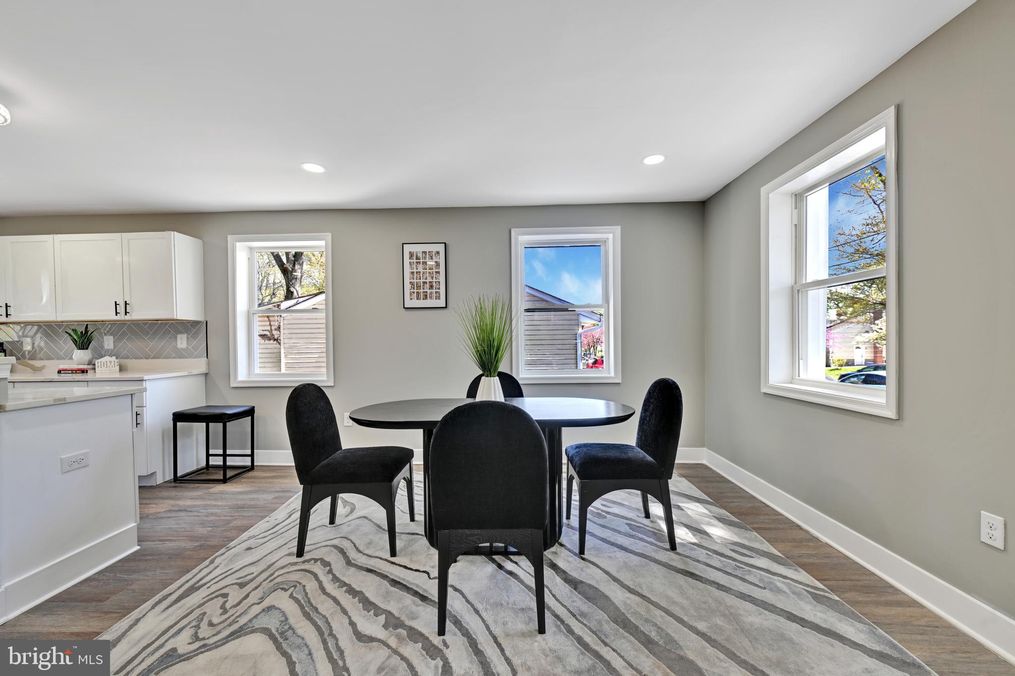 RIVERDALE PARK - Residential