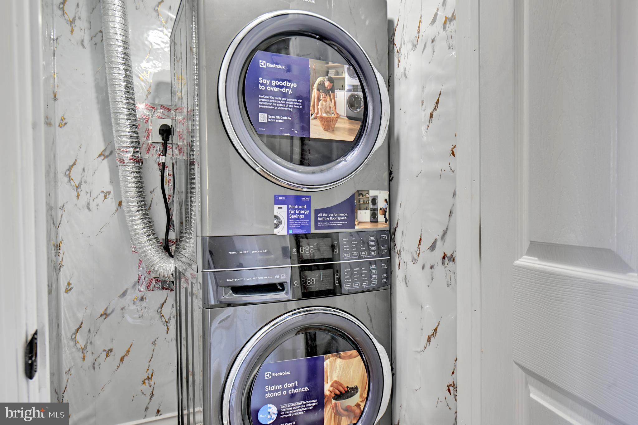 RIVERDALE PARK - Residential