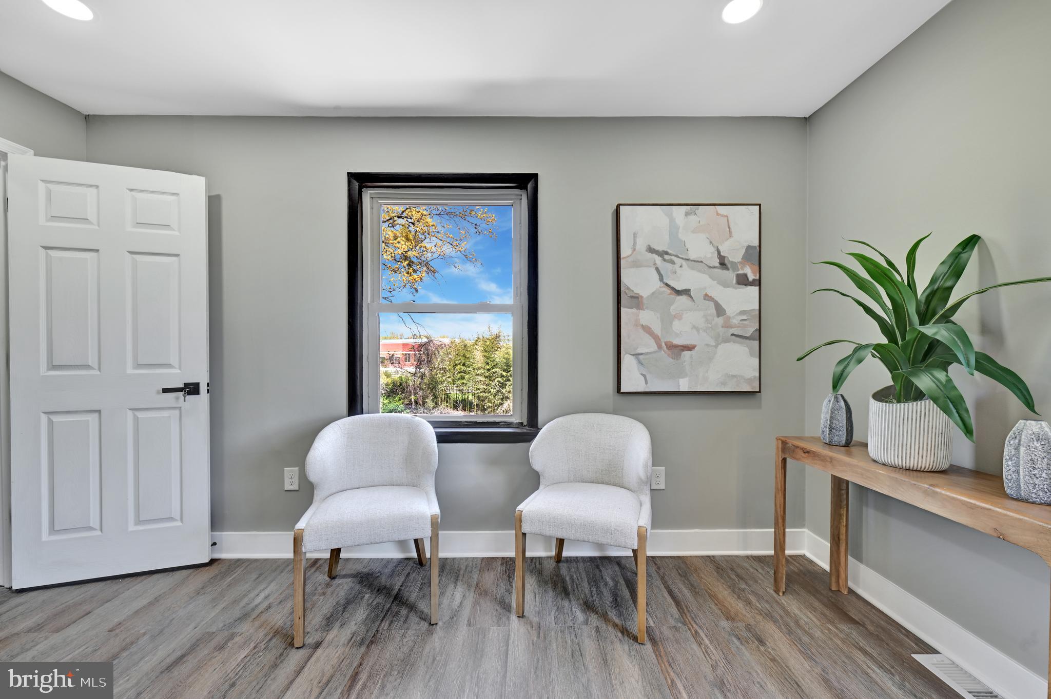 RIVERDALE PARK - Residential