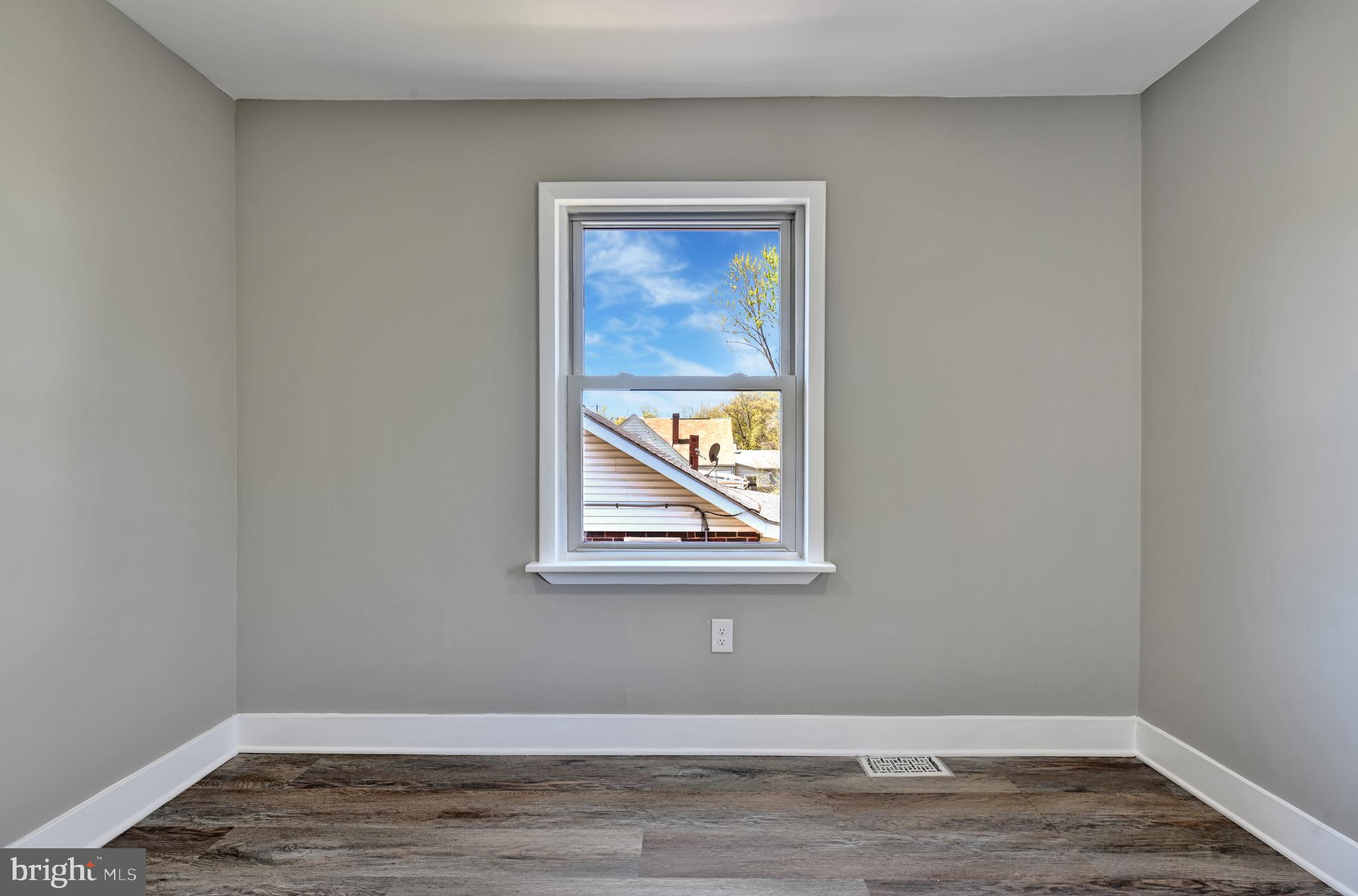 RIVERDALE PARK - Residential