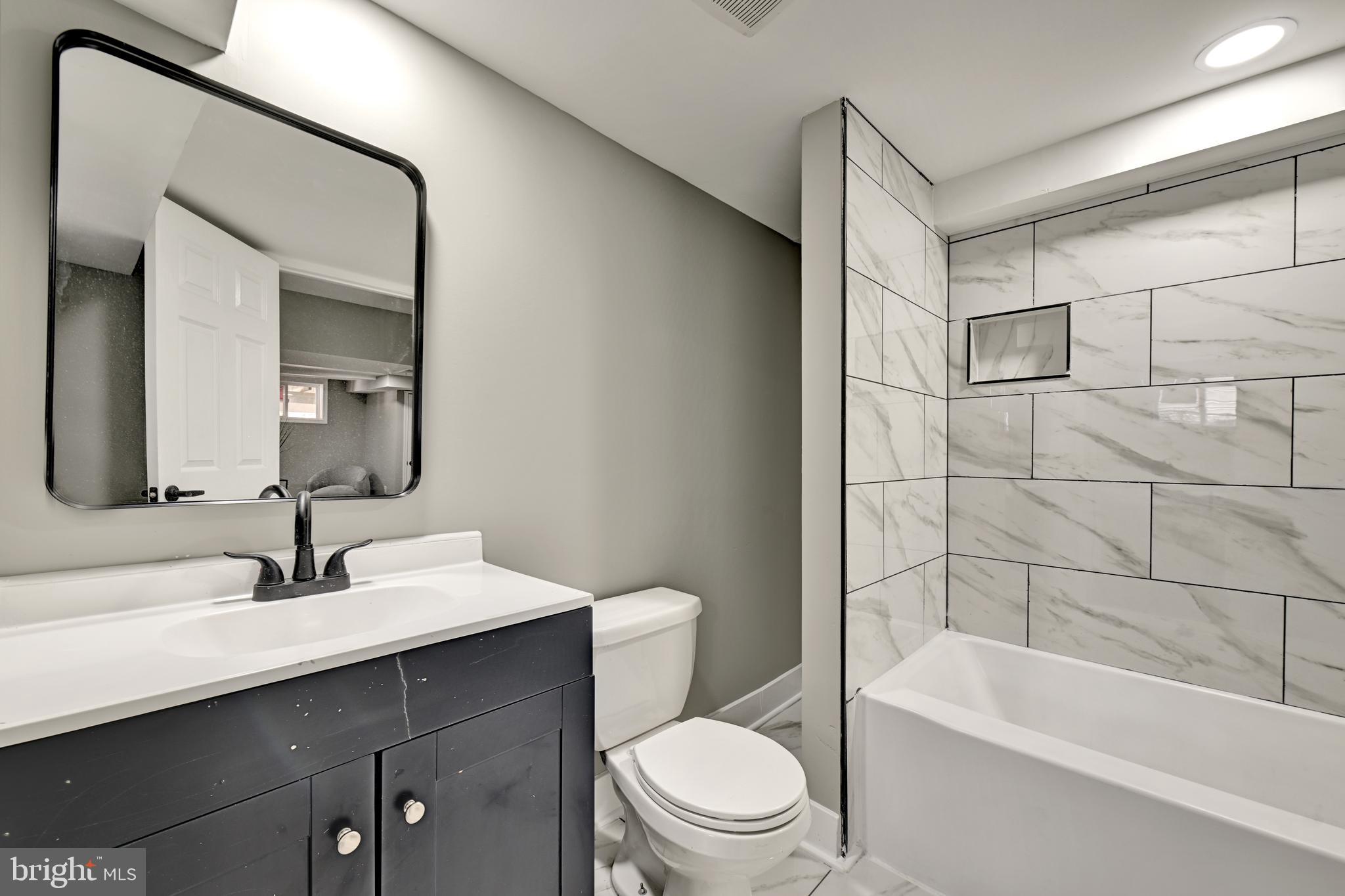 RIVERDALE PARK - Residential