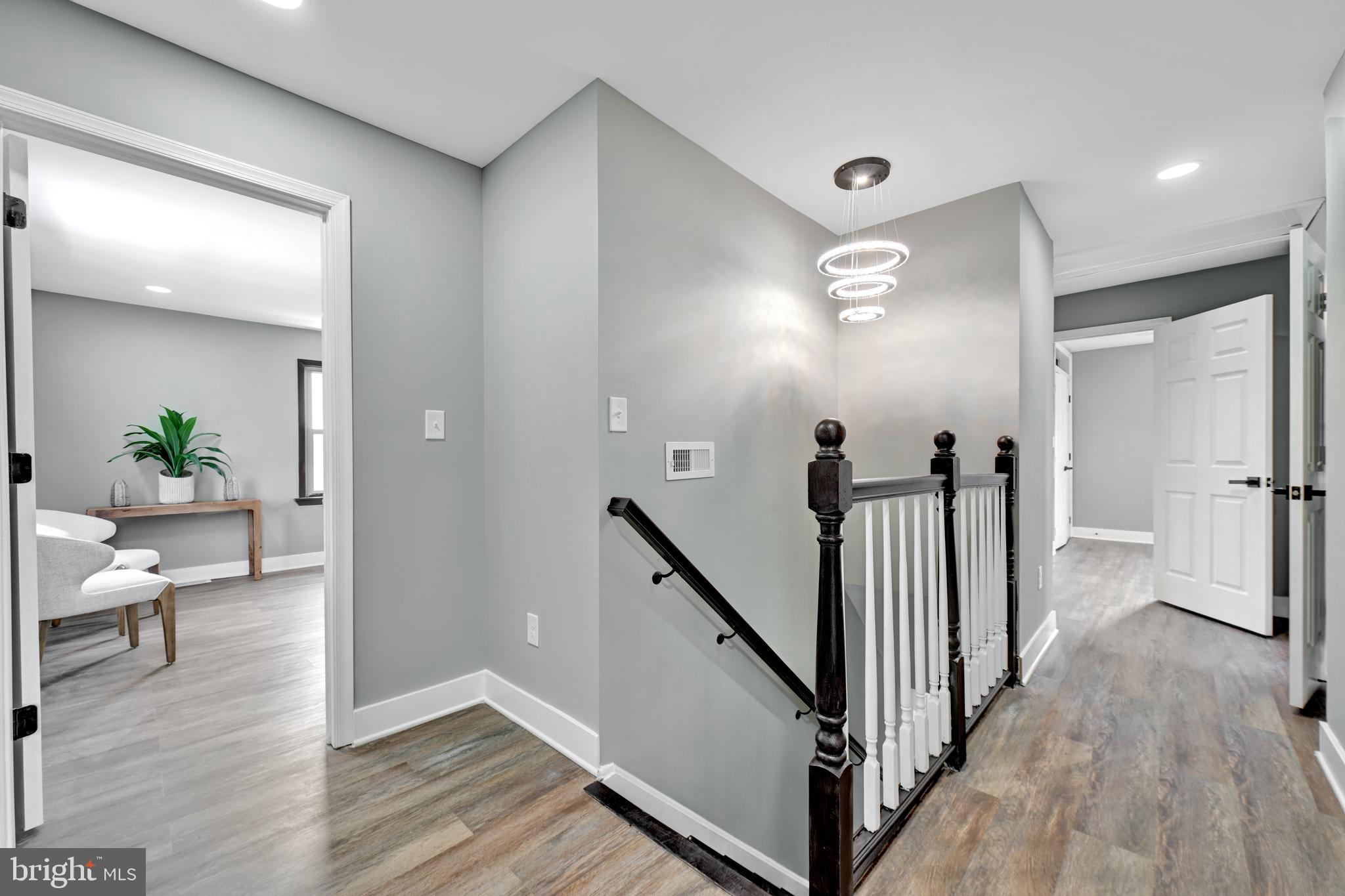 RIVERDALE PARK - Residential