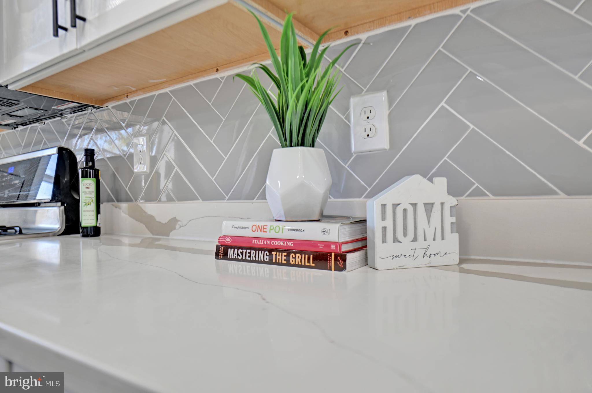 RIVERDALE PARK - Residential