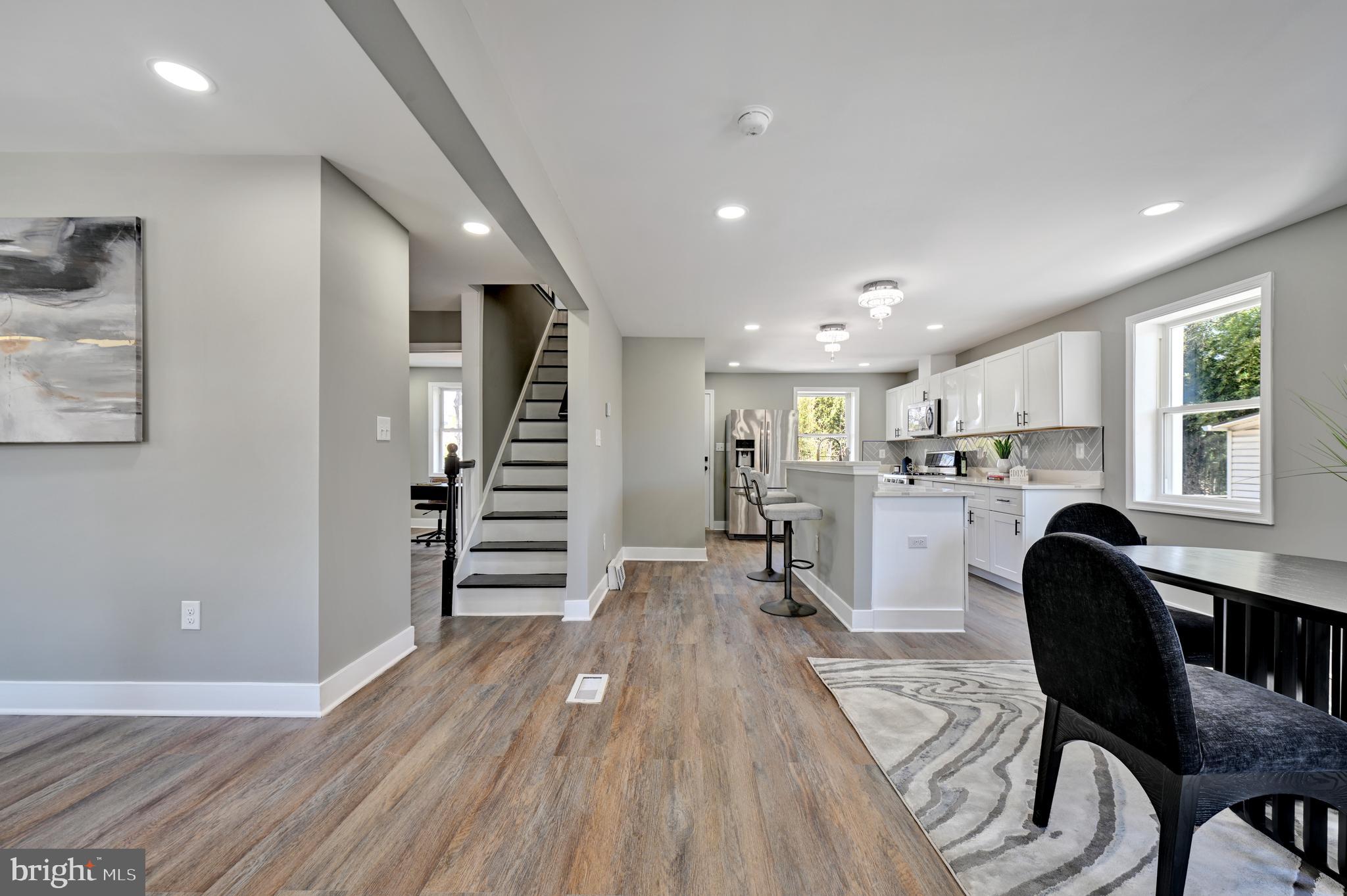 RIVERDALE PARK - Residential