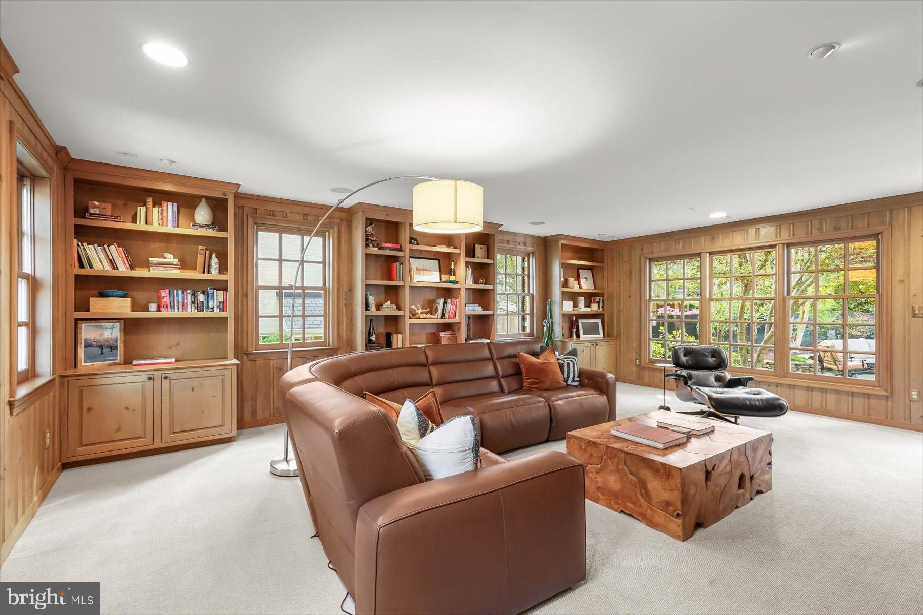 SUMNER - Residential