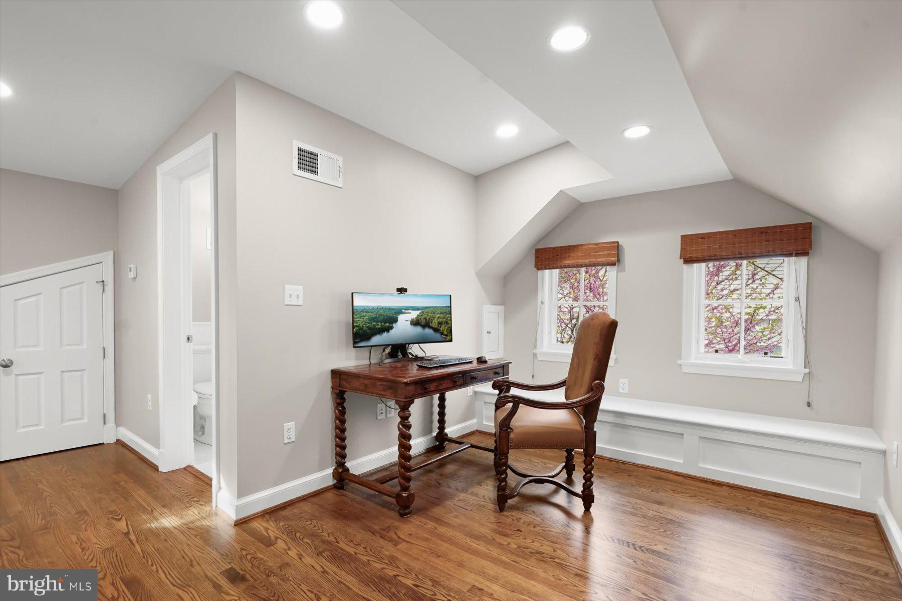 SUMNER - Residential