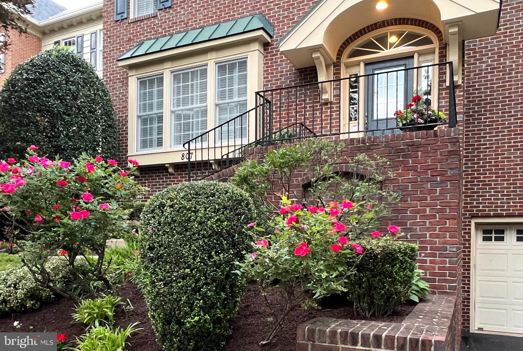 SOUTH WOODSIDE PARK - Residential