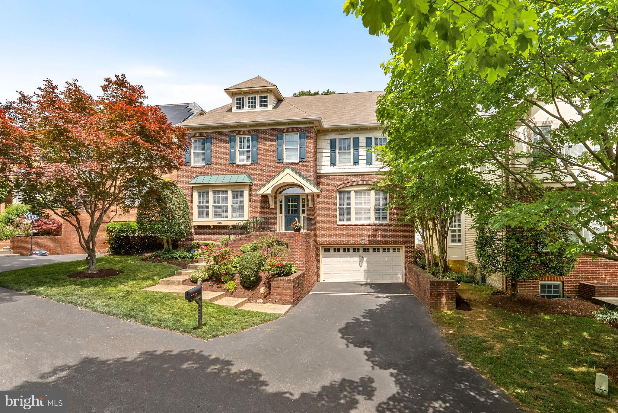 SOUTH WOODSIDE PARK - Residential