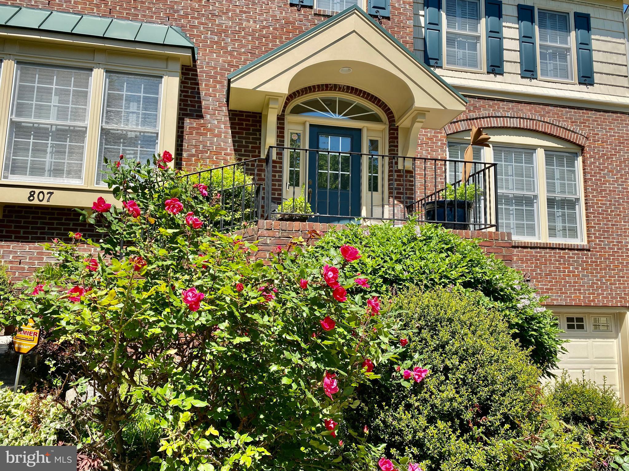 SOUTH WOODSIDE PARK - Residential