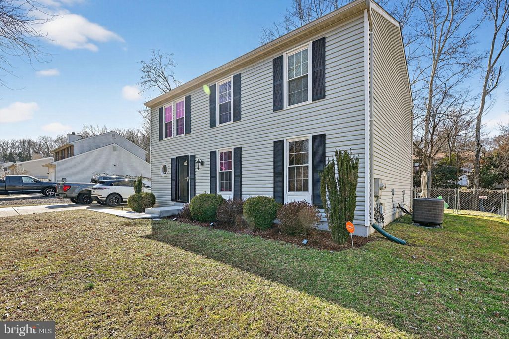 Photo of 813 Lira Drive, FORT WASHINGTON, MD 20744 (MLS # MDPG2193070)