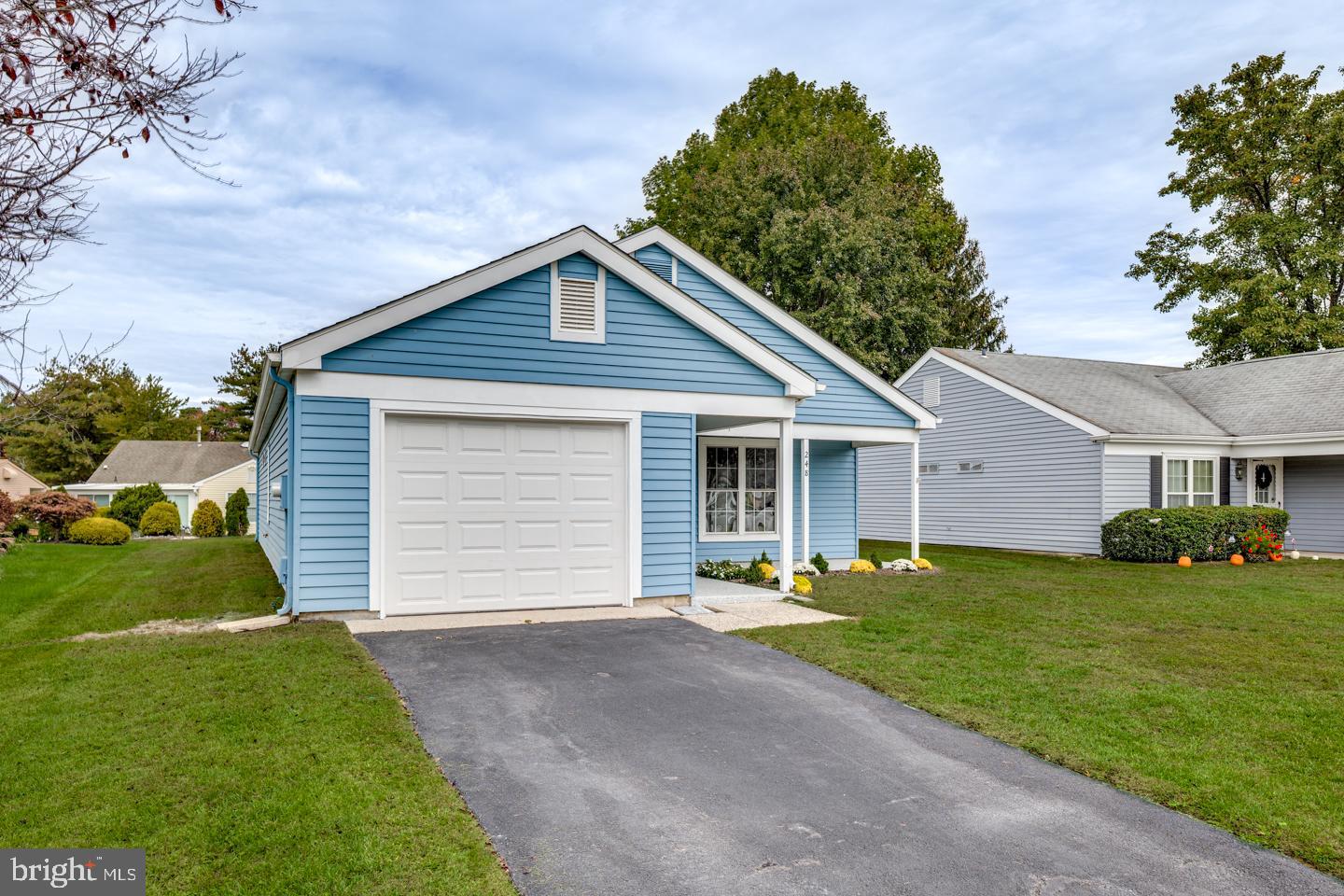 248 HUNTINGTON DRIVE