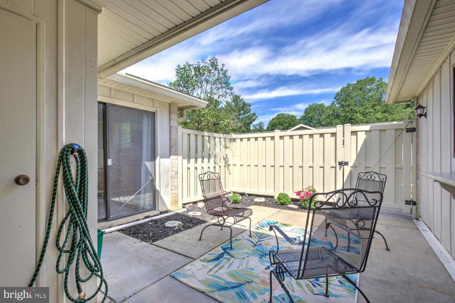 425 VALLEYBROOK DRIVE
