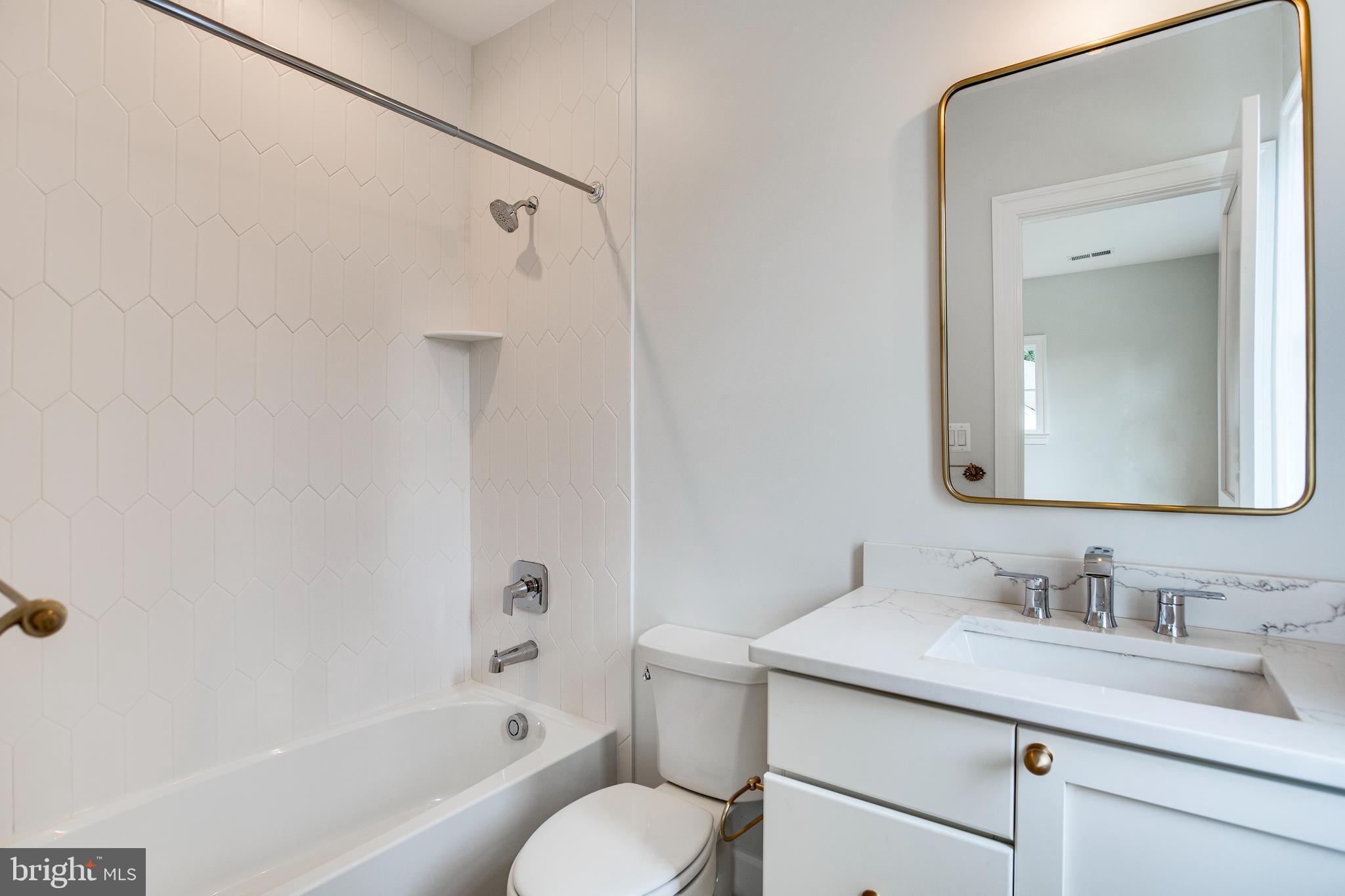 KENWOOD PARK - Residential